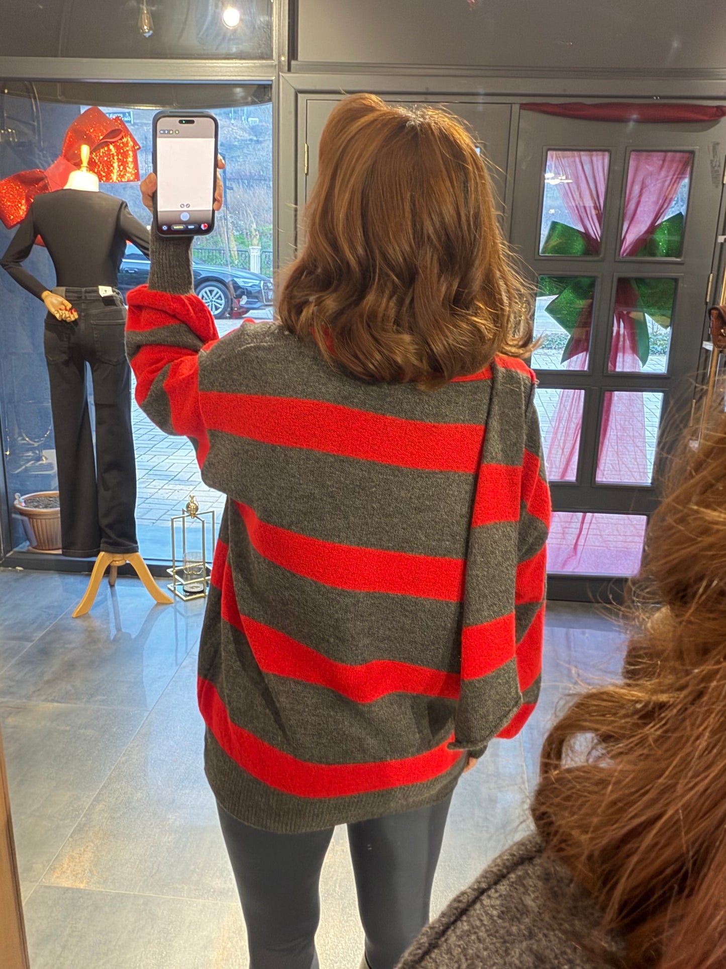 Deka Kırmızı Atkılı Hırka