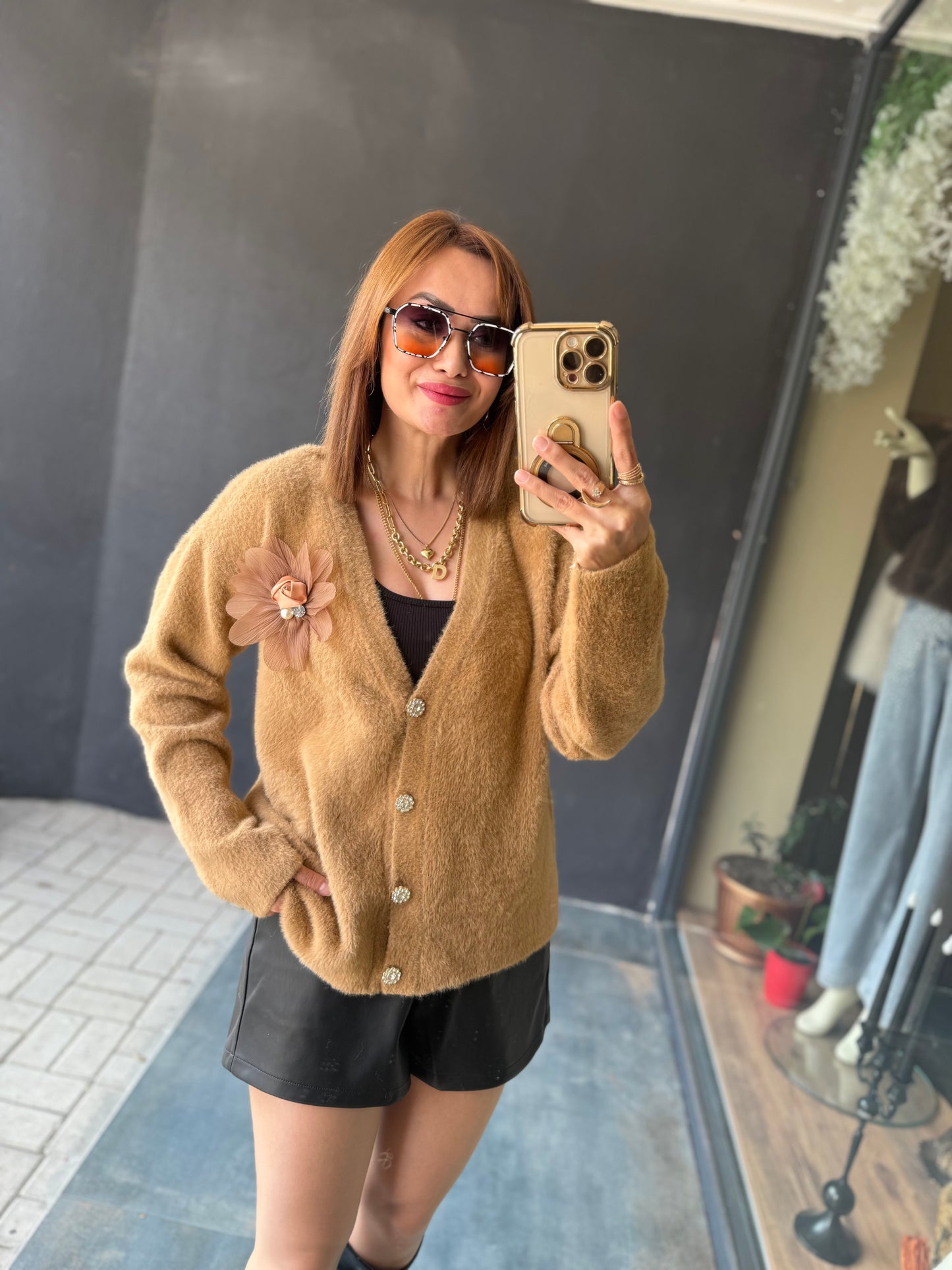 Angeli Broşlu Camel Kaşmir Hırka