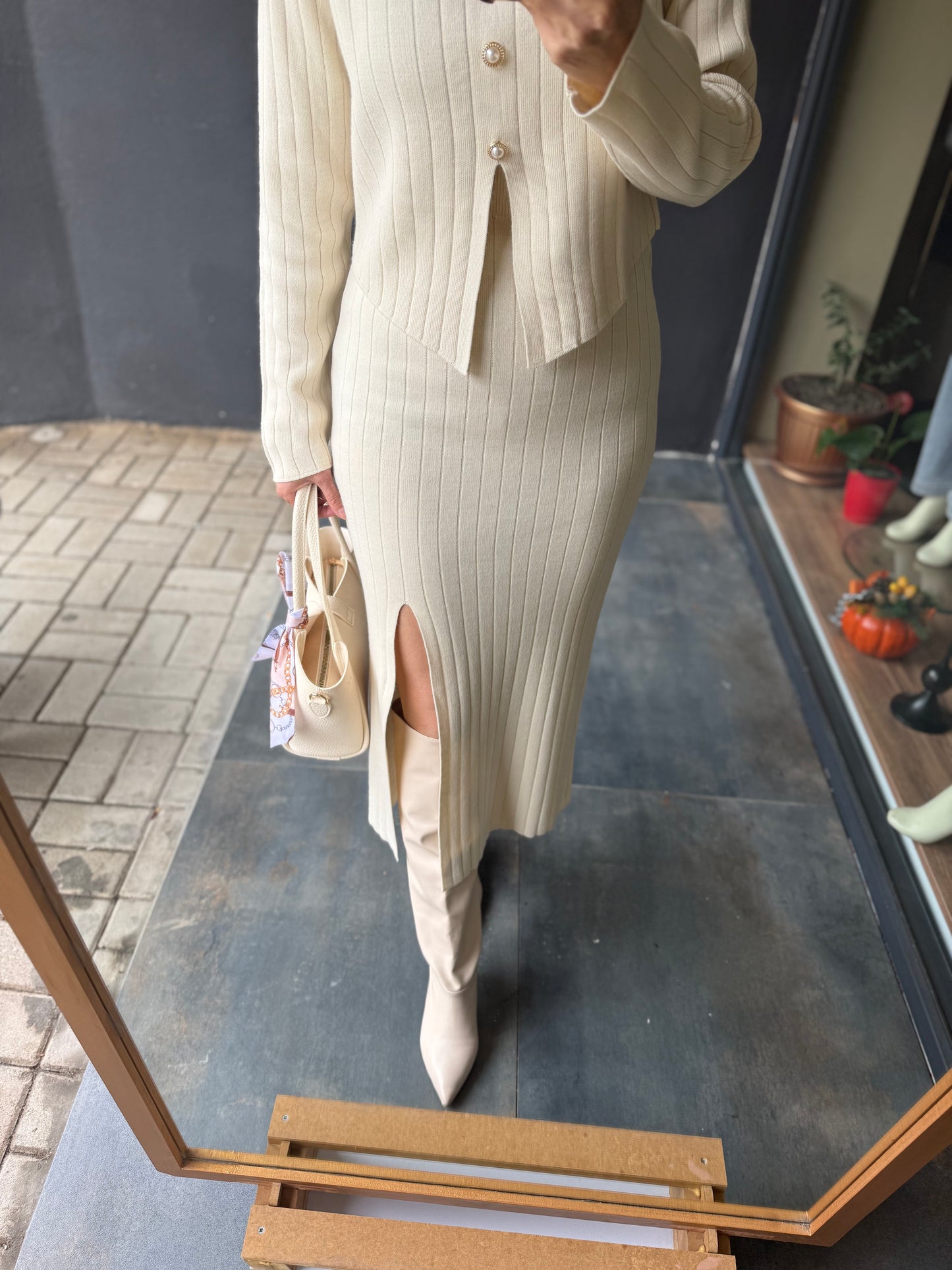 Tria Bej Triko Etek & Bluz Takım