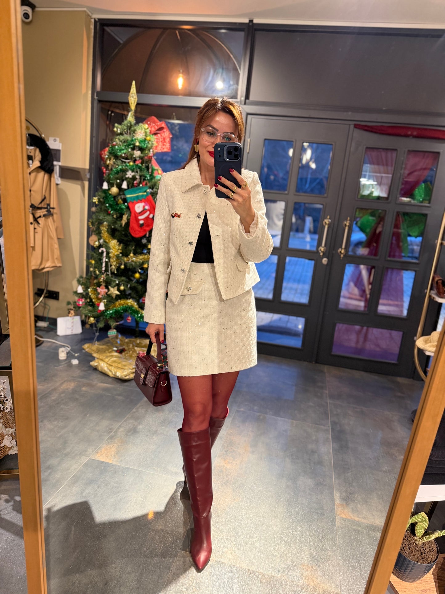 Ahel Beyaz Tuvid Etek & Ceket Takım