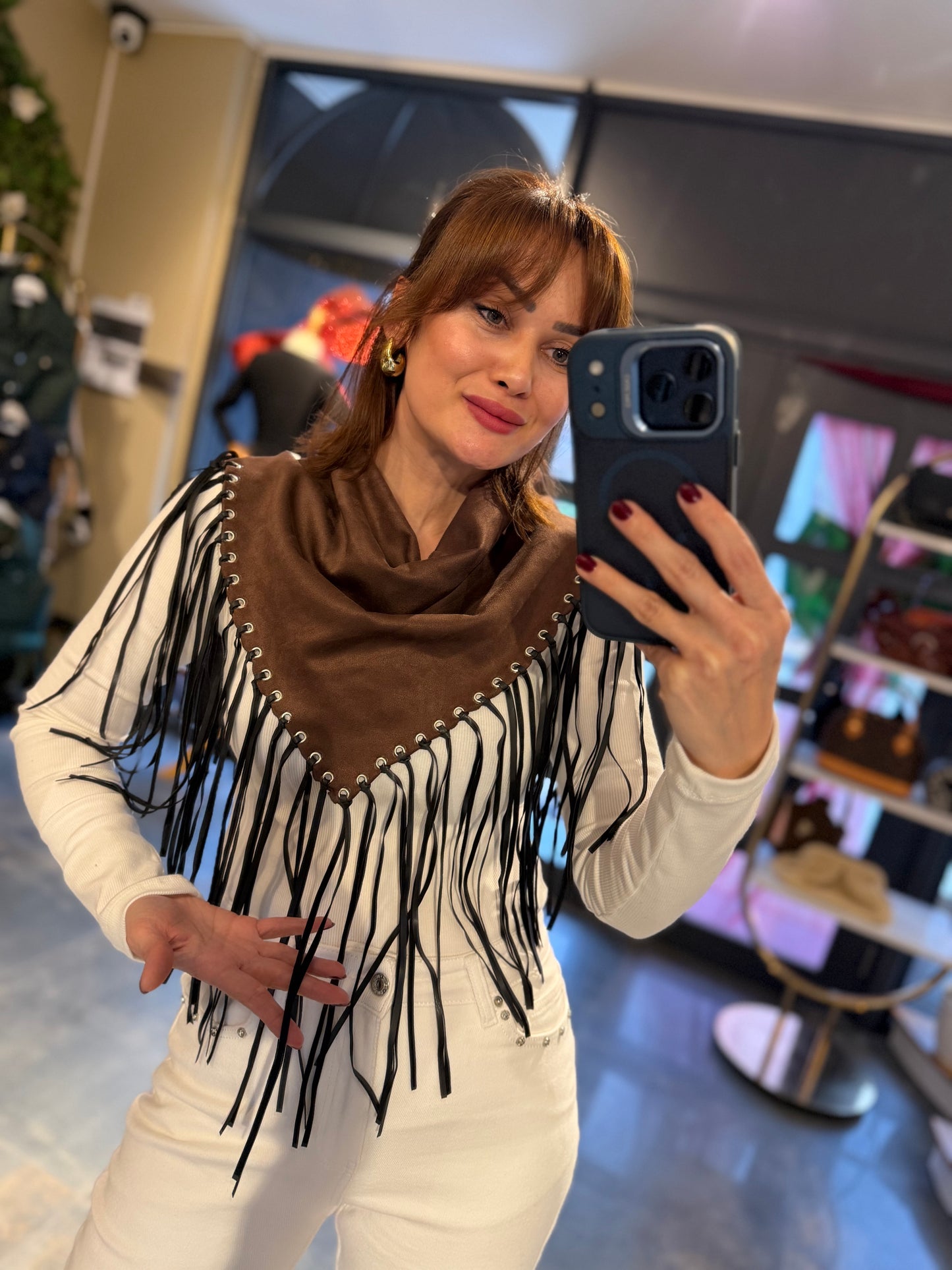 Kahve Püsküllü Boyunluk