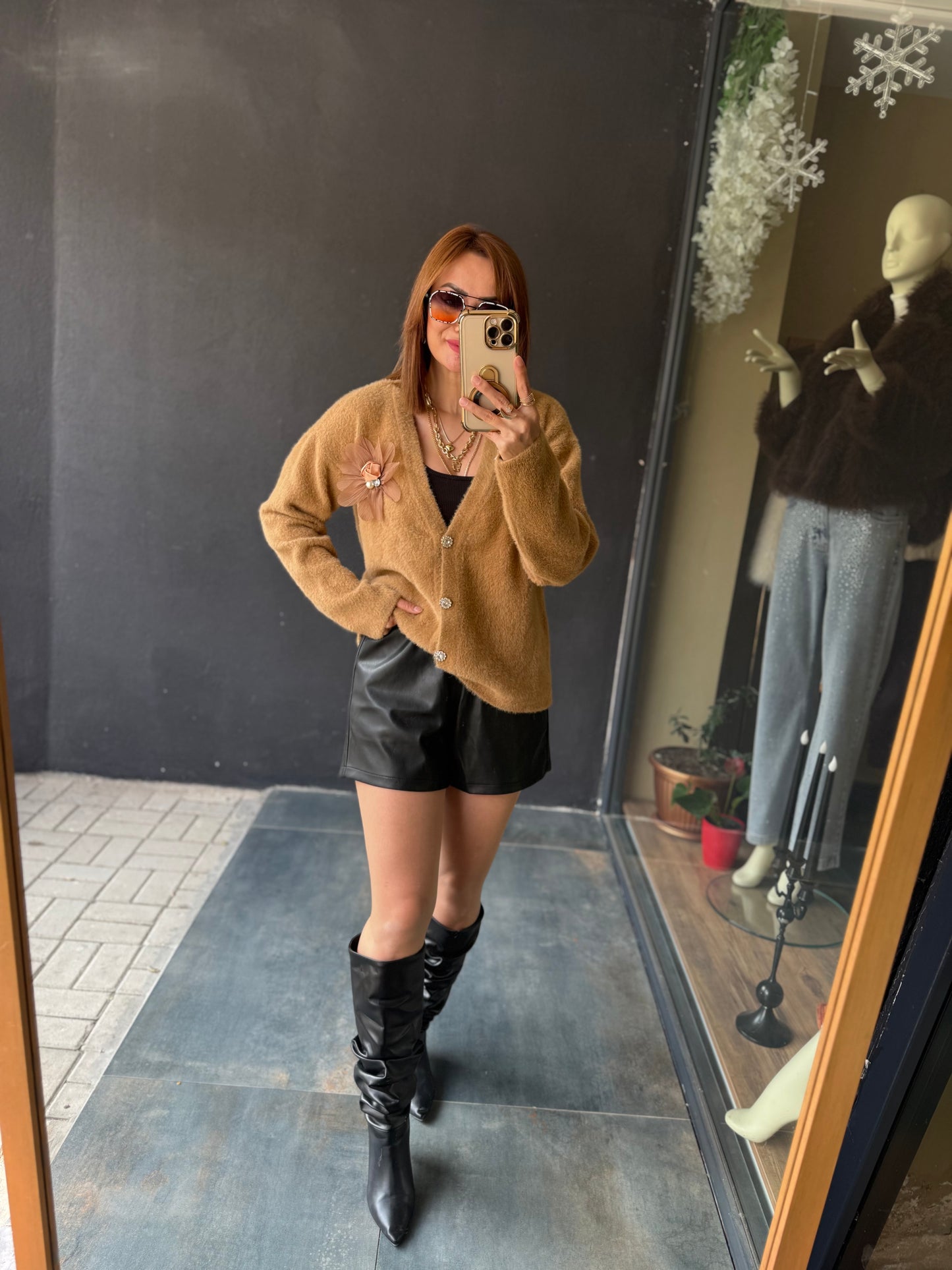 Angeli Broşlu Camel Kaşmir Hırka