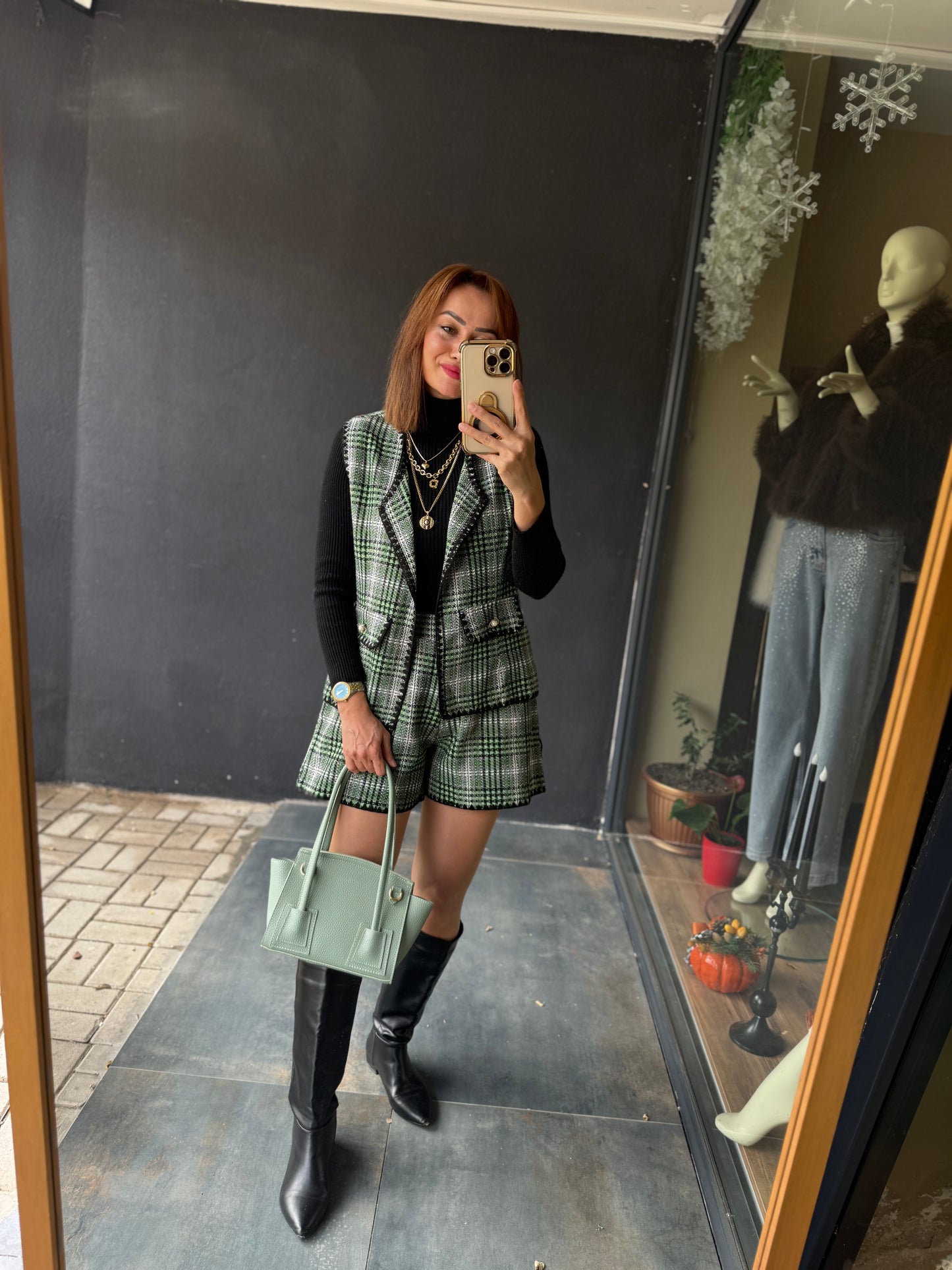 Dumra Yeşil Tuvid Yelek & Şort Takım