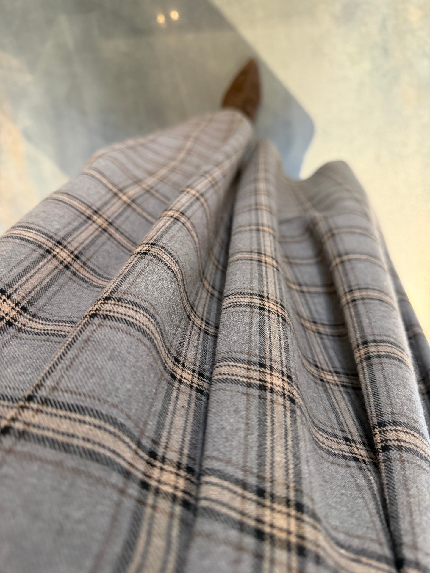 Cream Ekose Yırtmaçlı Etek