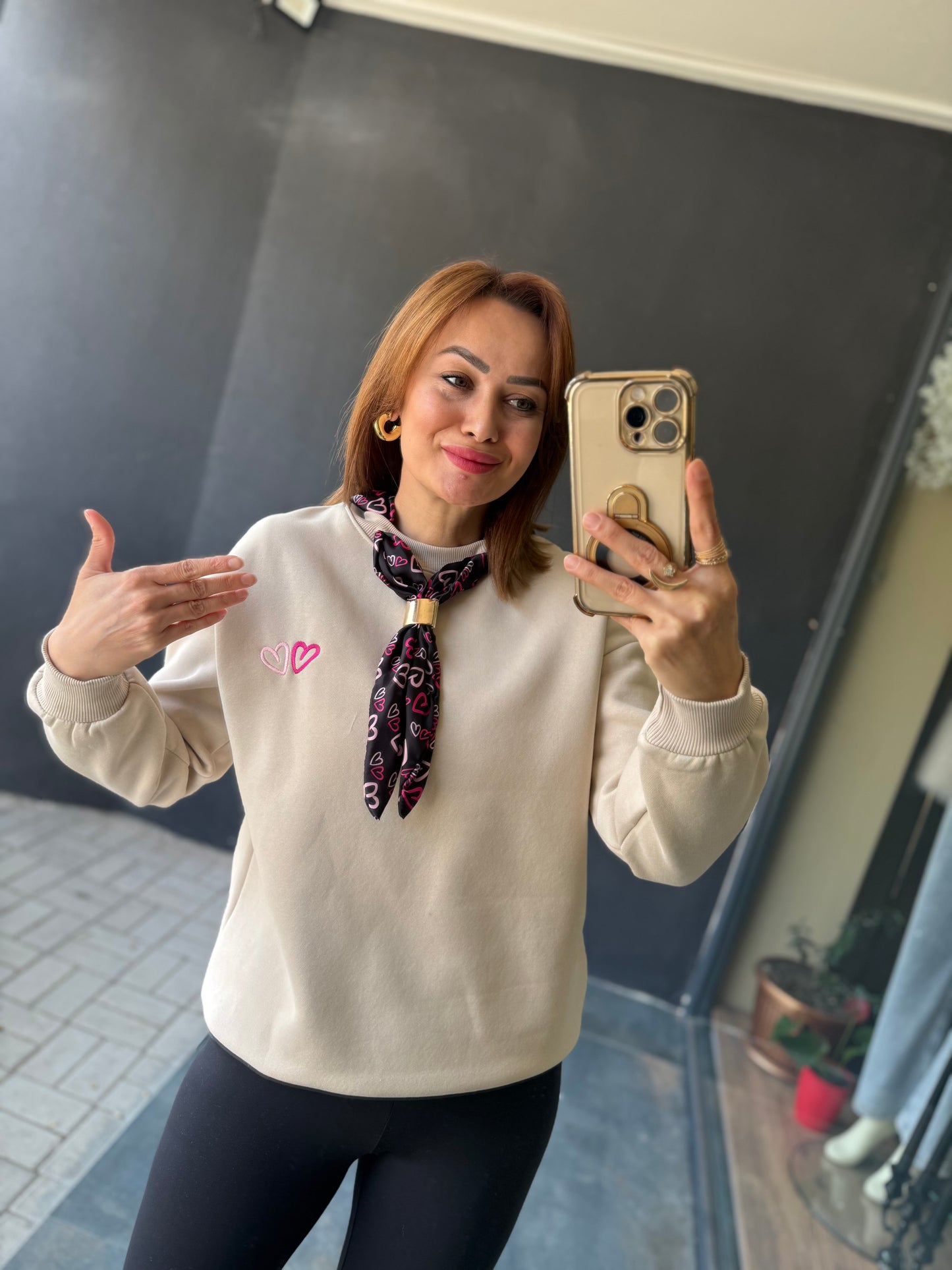 Boho Bej Aksesuar Detaylı Sweat
