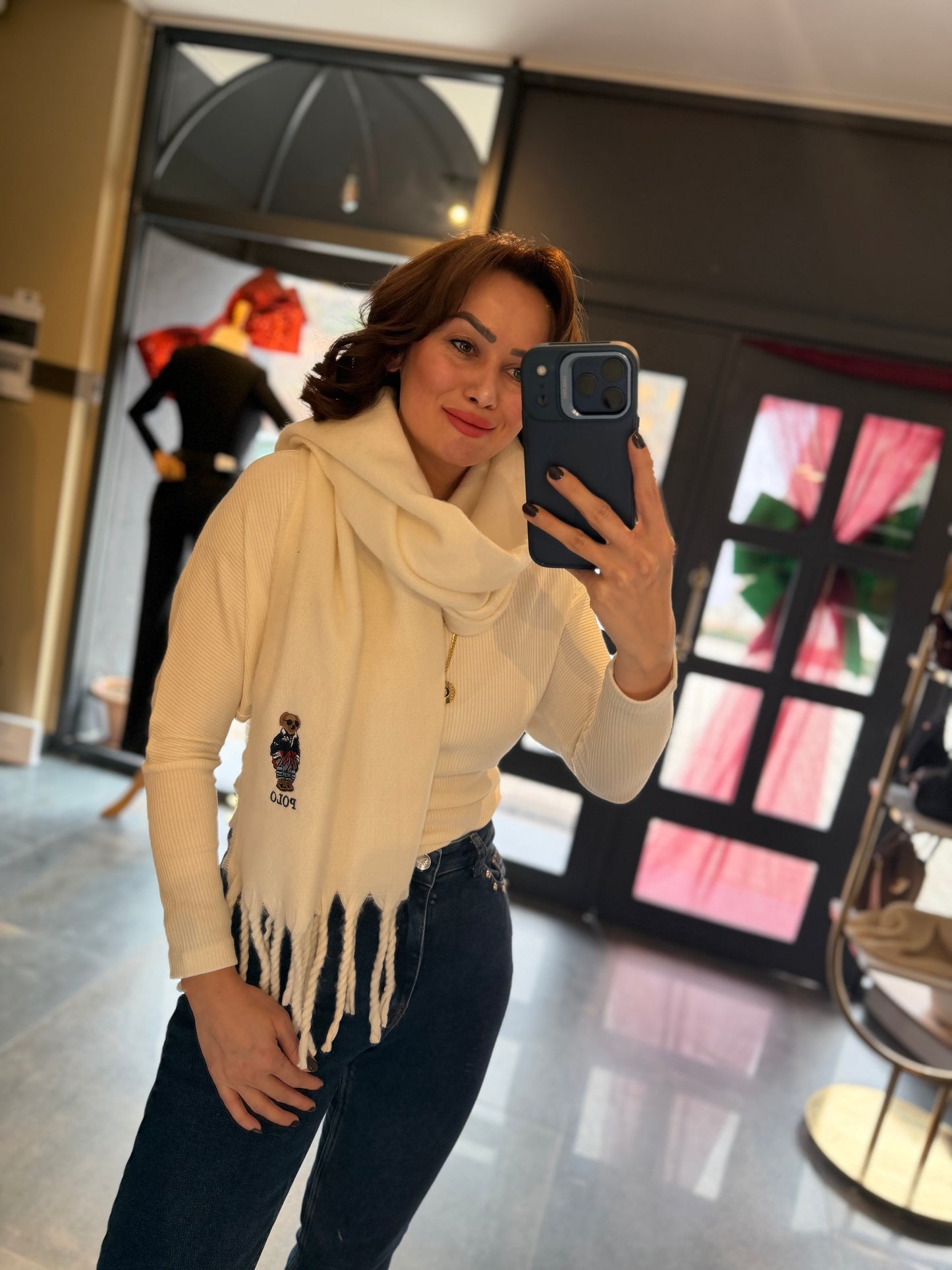 Gustor Beyaz Peluş Atkı