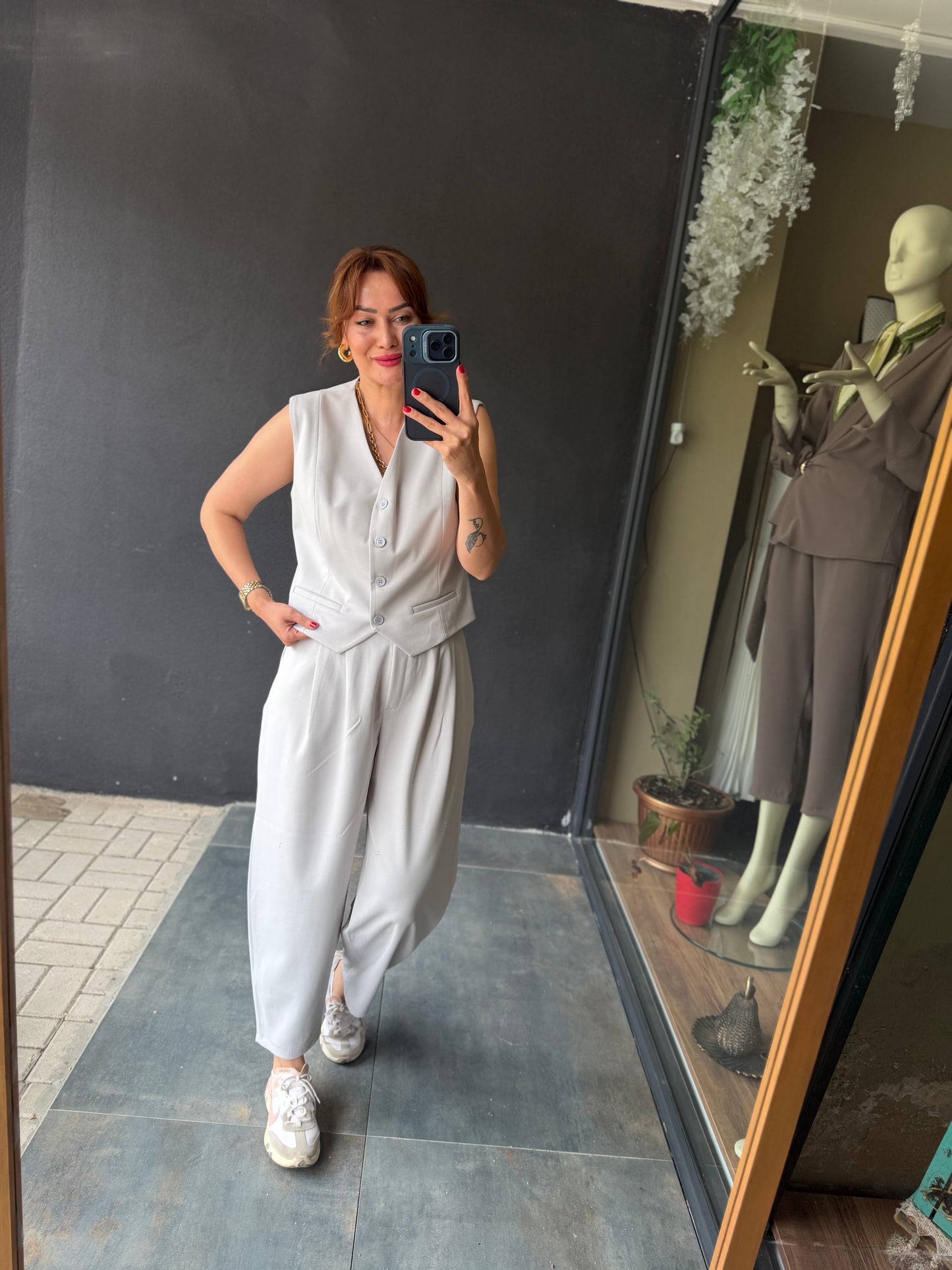 Gri Harem Yelekli Takım