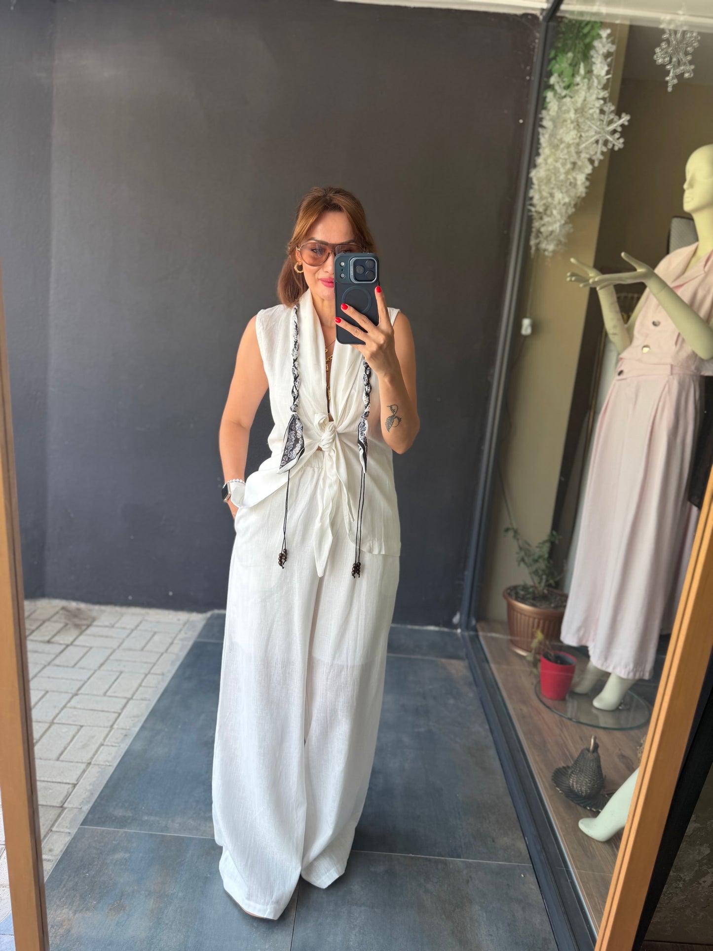 Nora Beyaz Premium Keten Takım