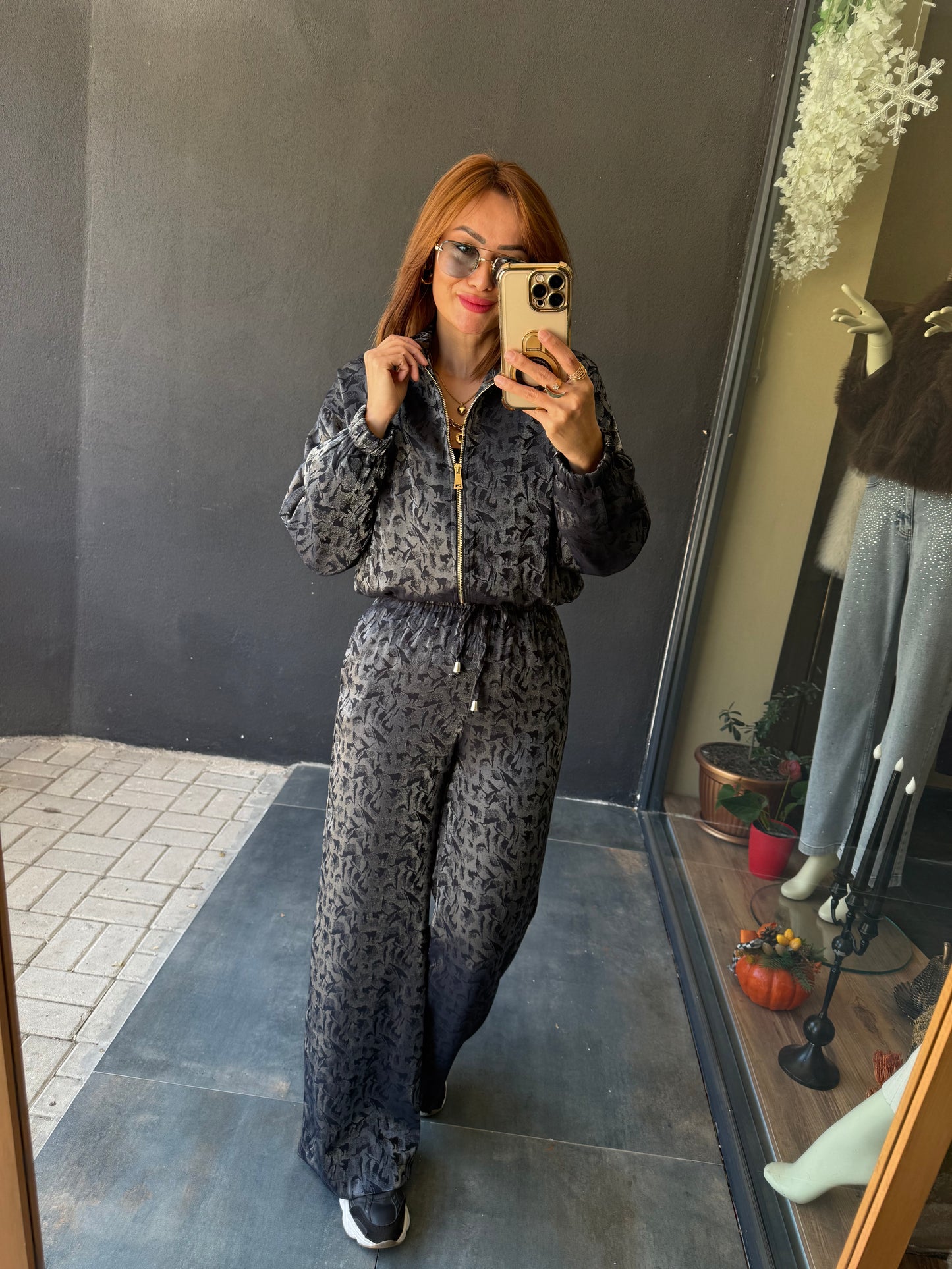 Sagomi Gri Desenli Takım