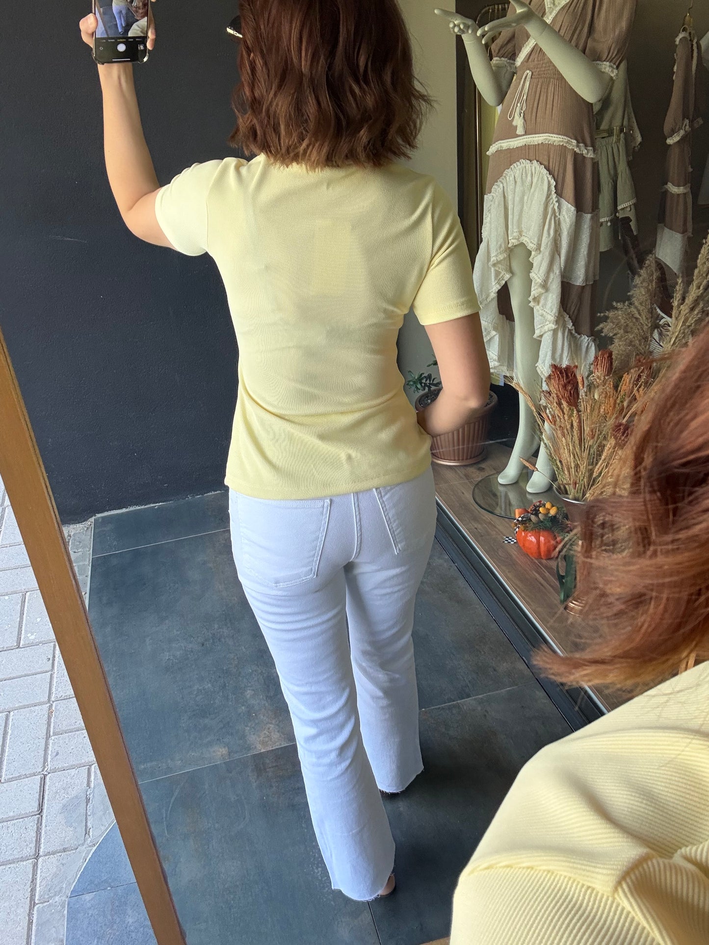 Xlove Kesik Paça Yarım İspanyol Beyaz Jean