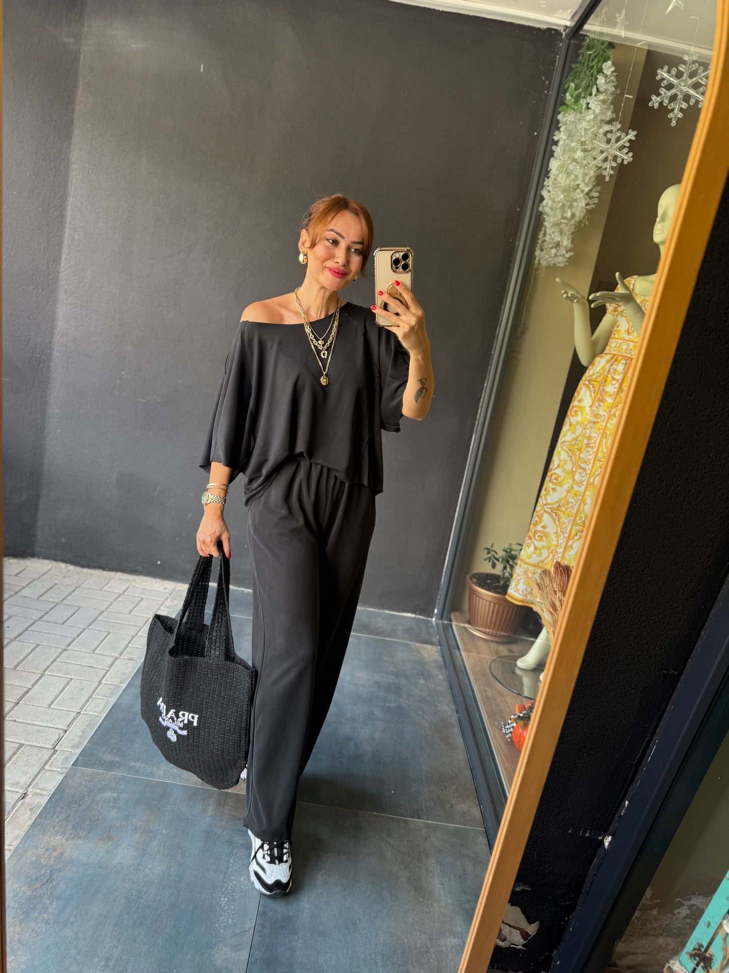 Look Siyah Modal Takım