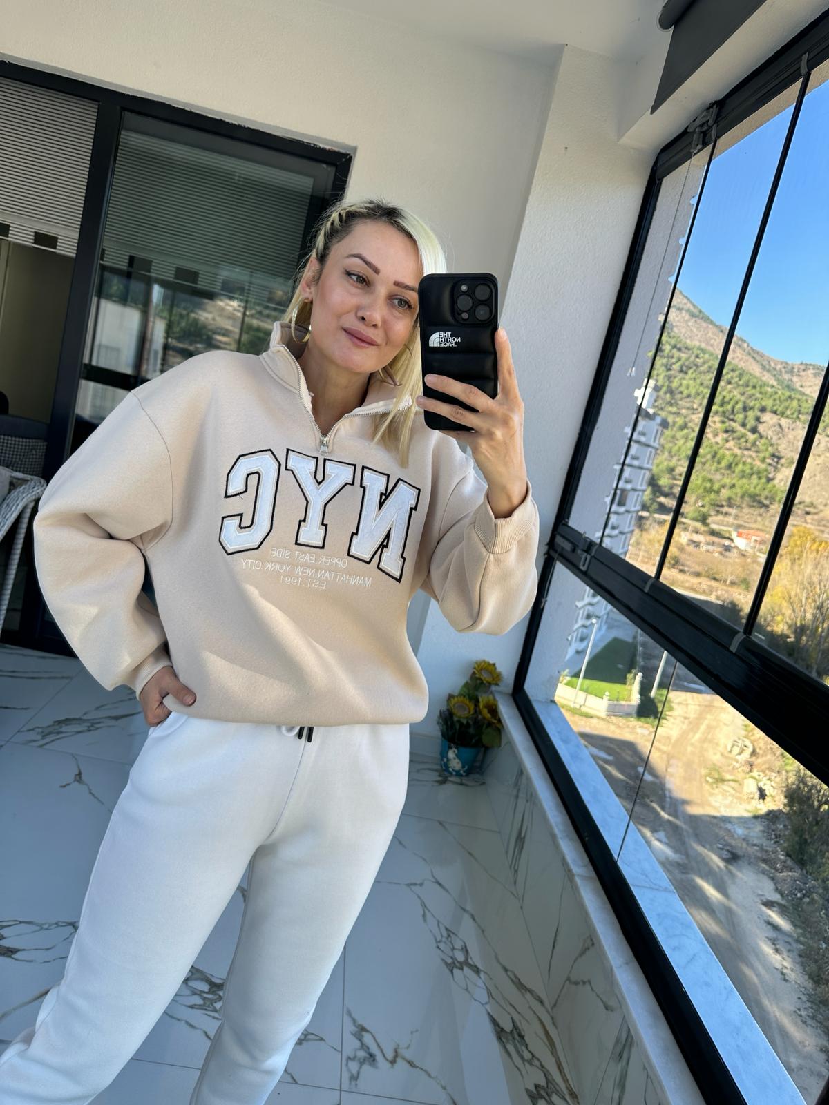 Nyc Nude Şardonlu Sweatshirt