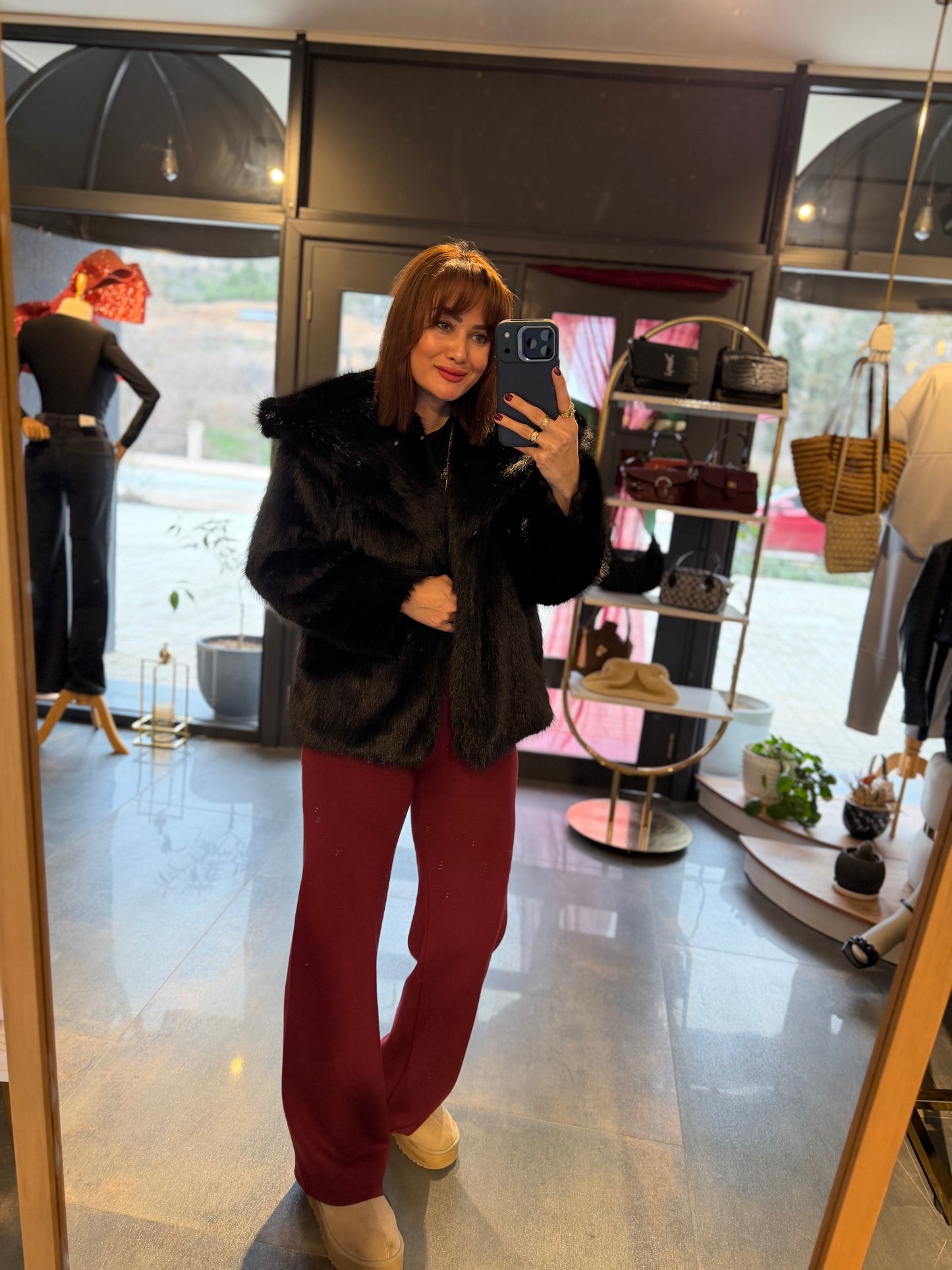 Nüans Siyah Astarlı Kürk