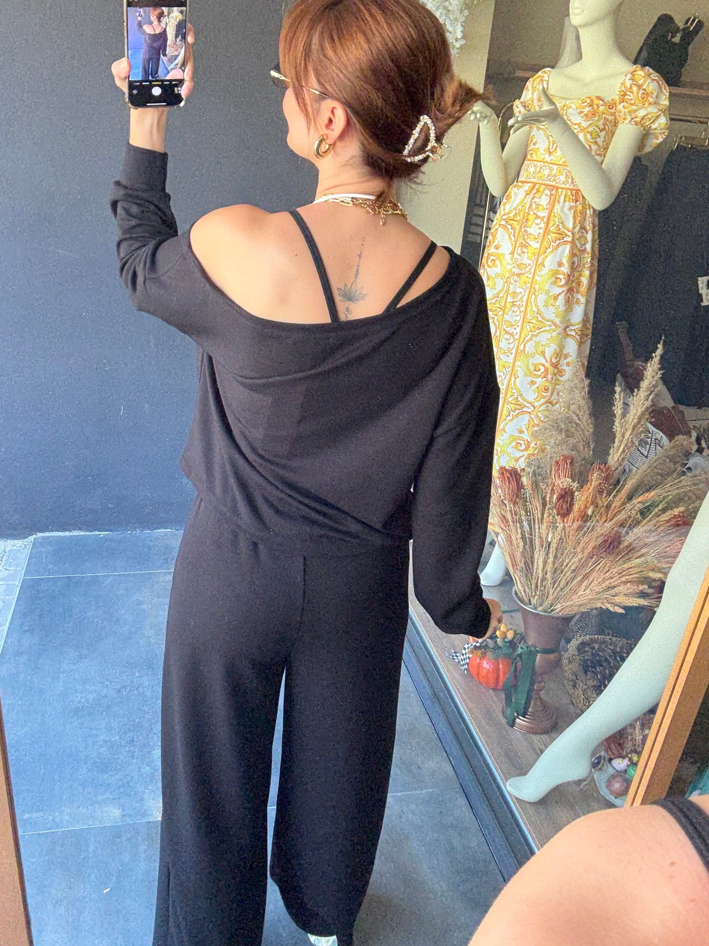 Latest Siyah Modal Takım