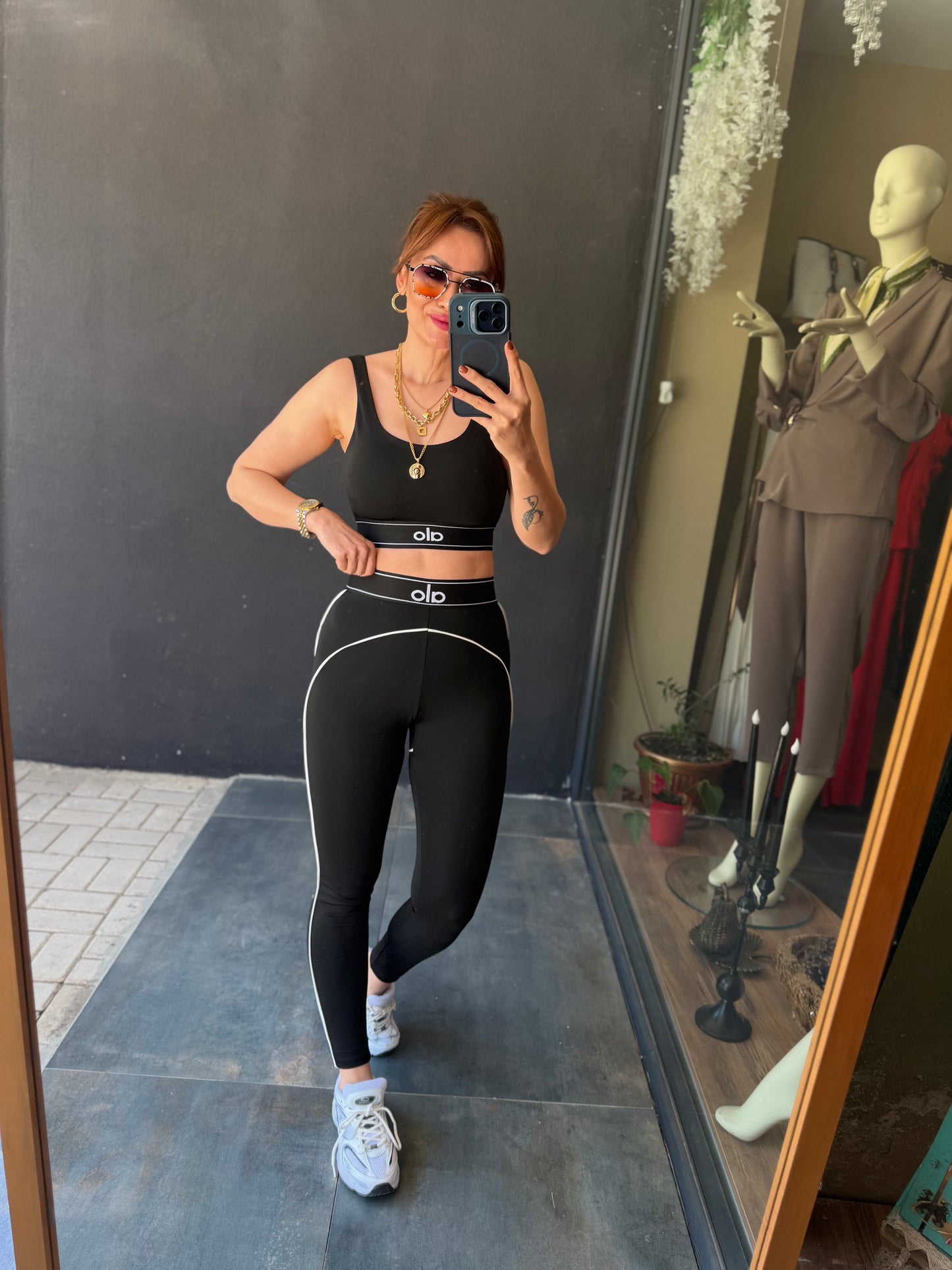 Ronali Siyah Tayt & Crop Takım