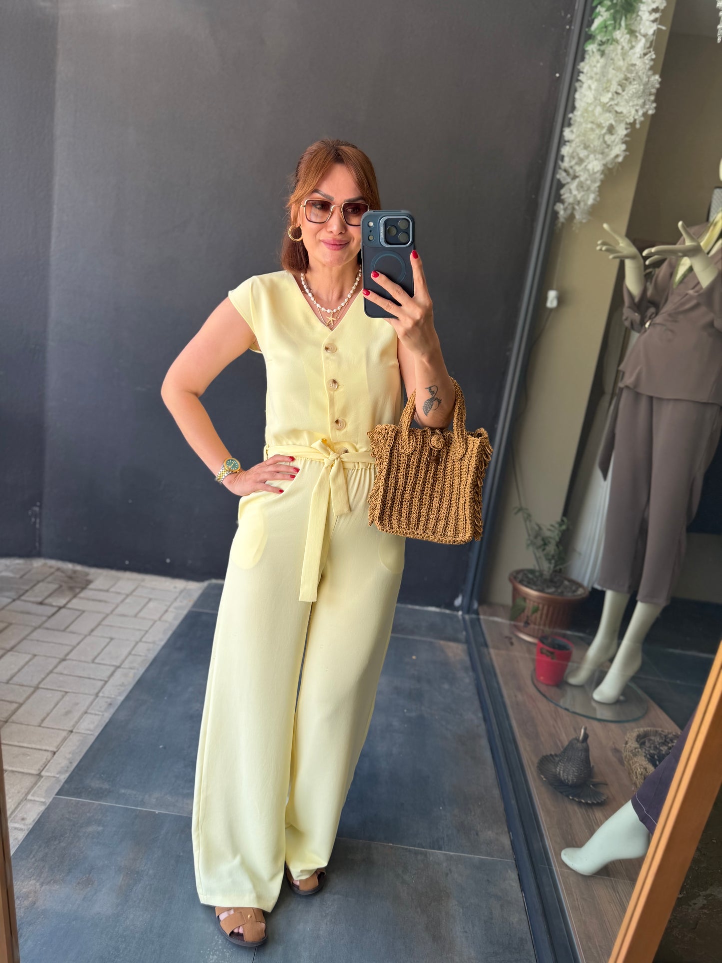 Premium Sarı Tensel Düğme Detaylı Kuşaklı Bol Paça Kadın Tulum