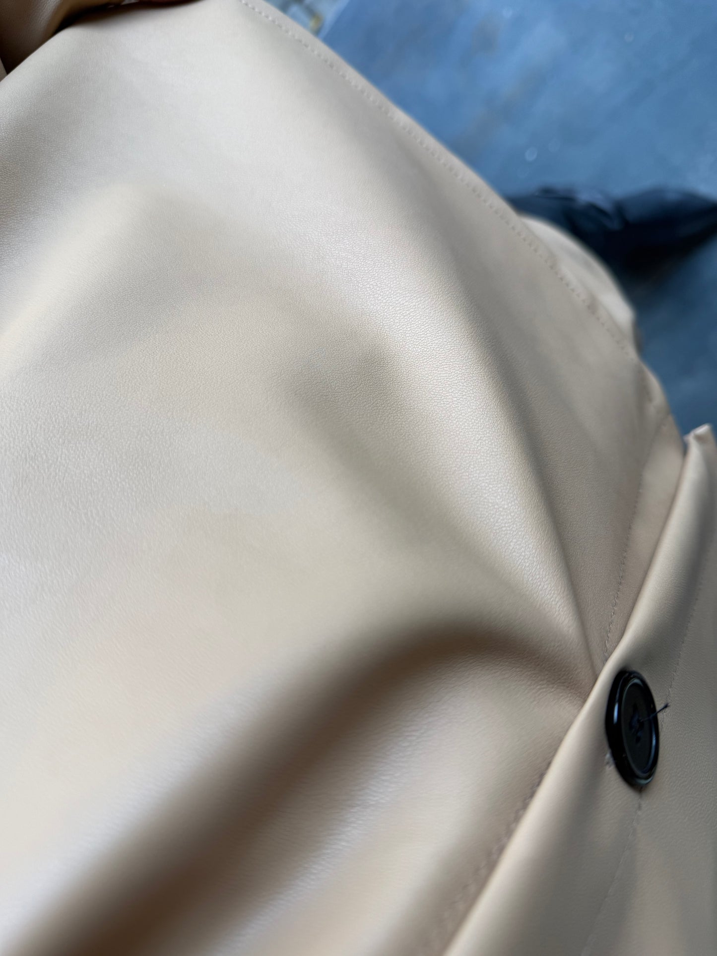 Bolonya Bej Deri Panço &Şort Takım