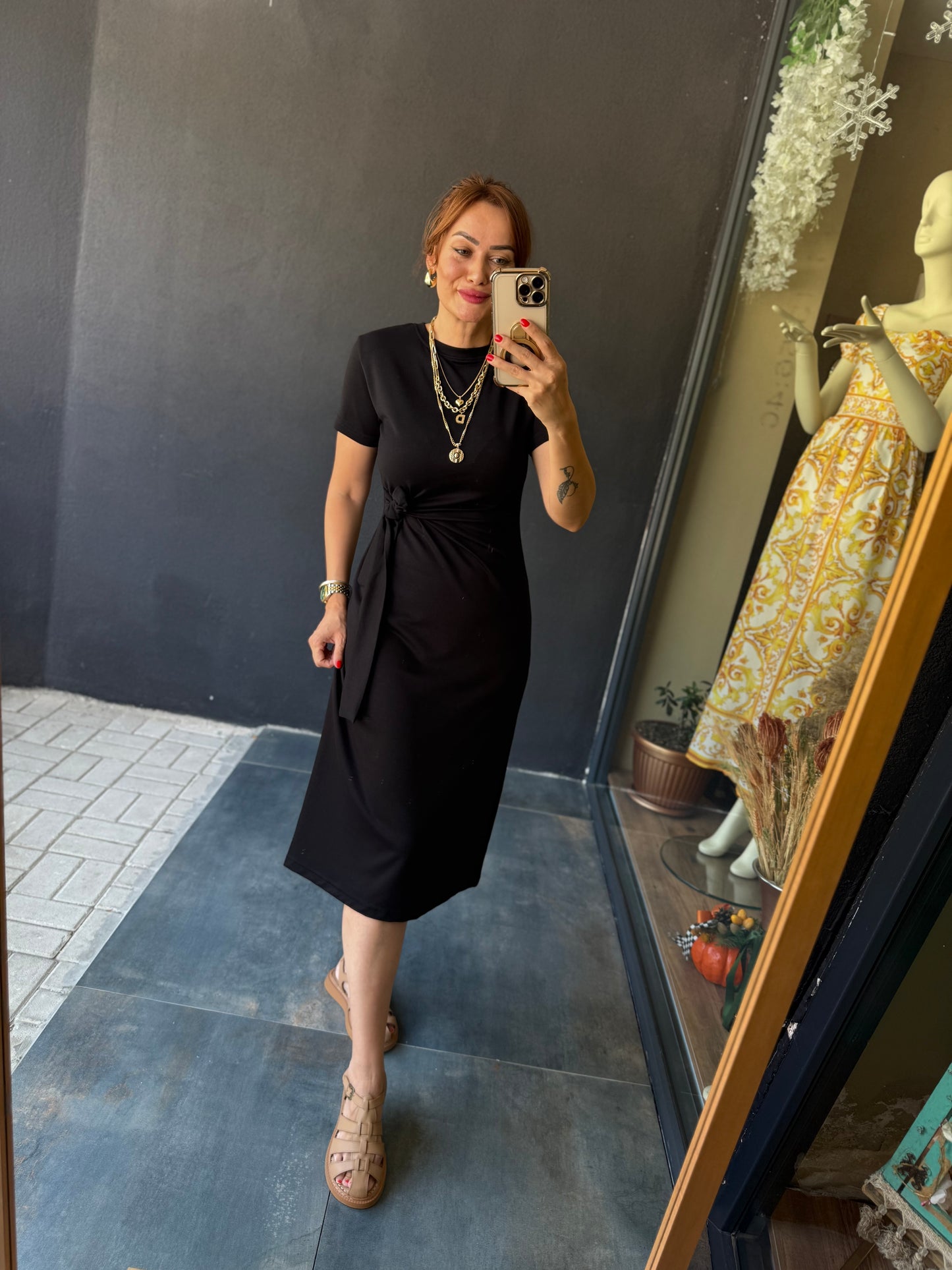 Fragman Modal Siyah Kuşaklı Elbise