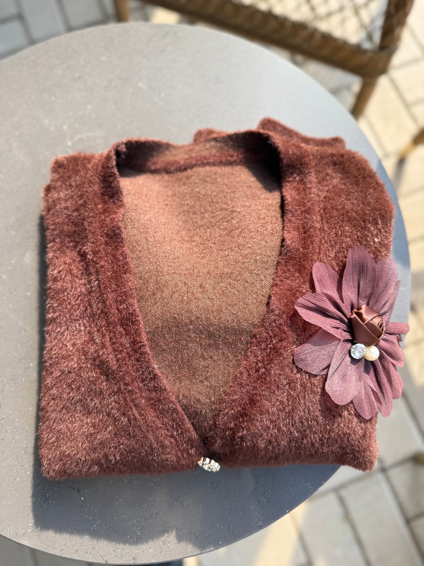 Angeli Broşlu Kahve Kaşmir Hırka