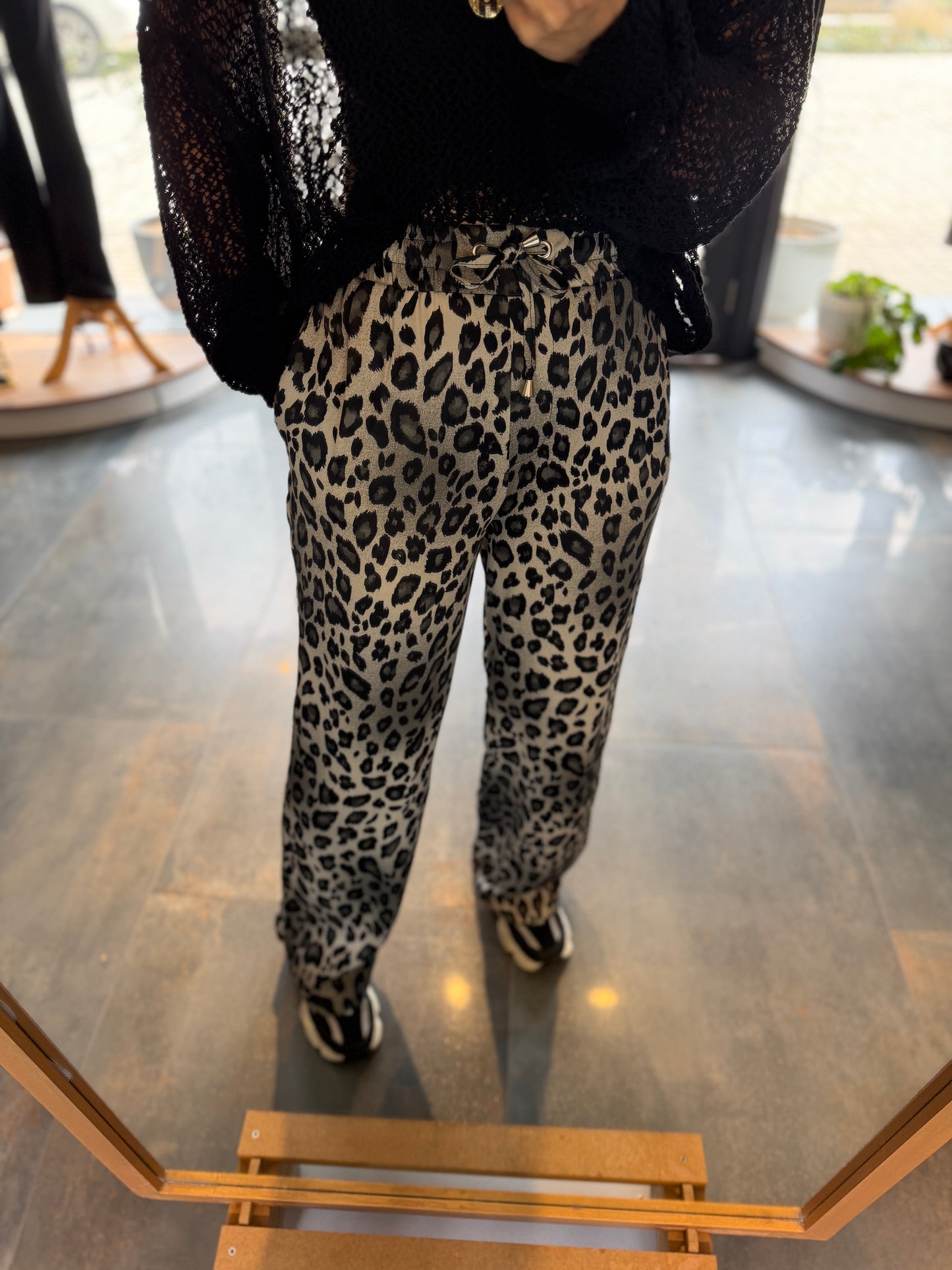 Gilgen Gri Leopar Takım