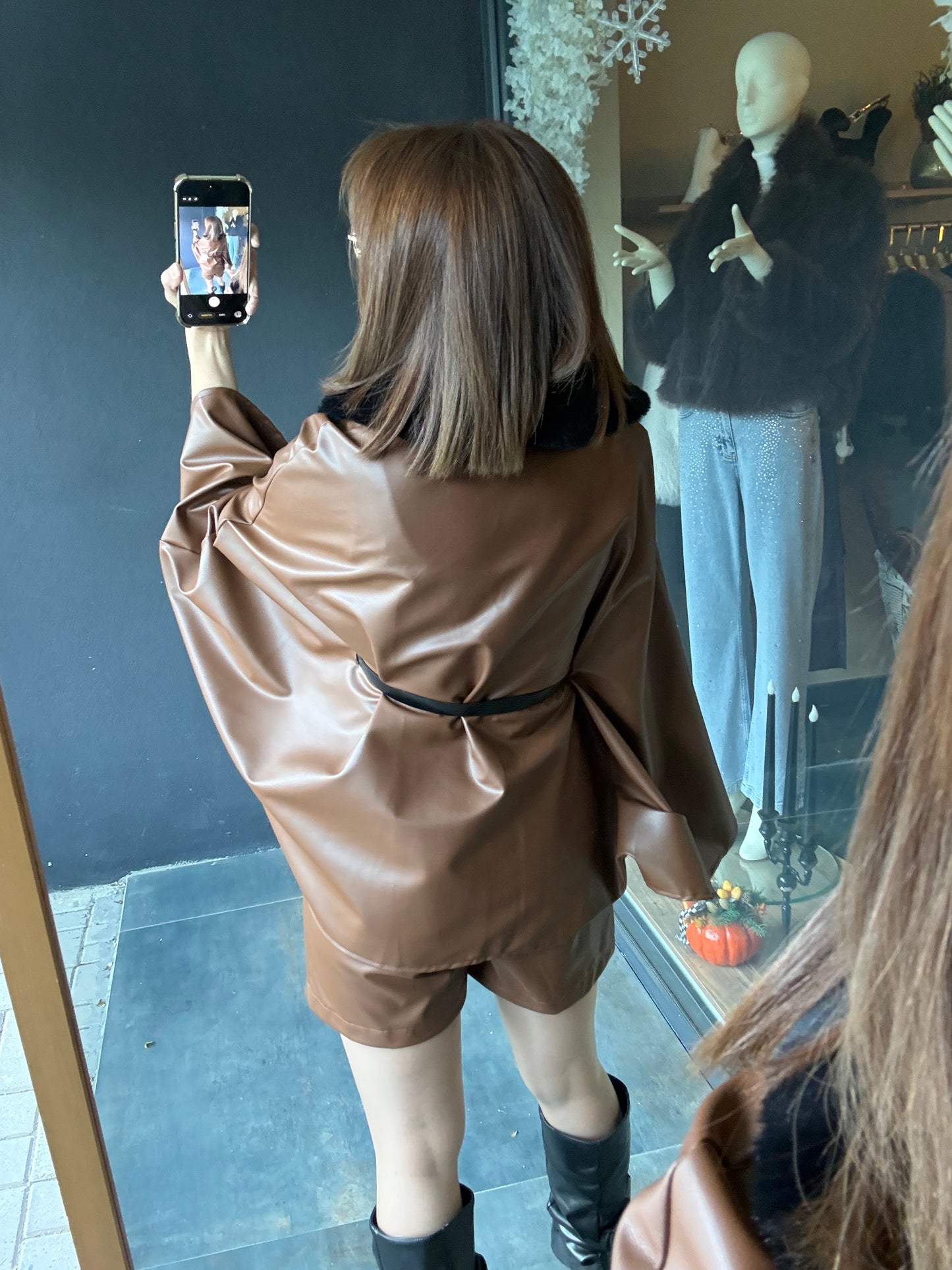 Bolonya Kahve Deri Panço & Şort Takım