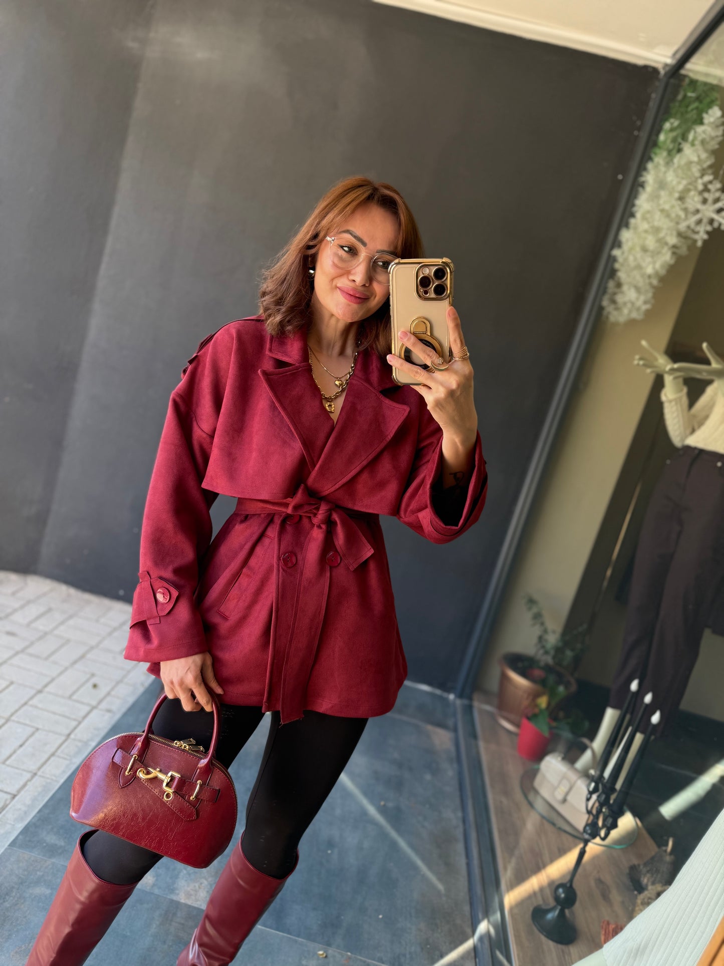 Table Bordo Trenchcoat