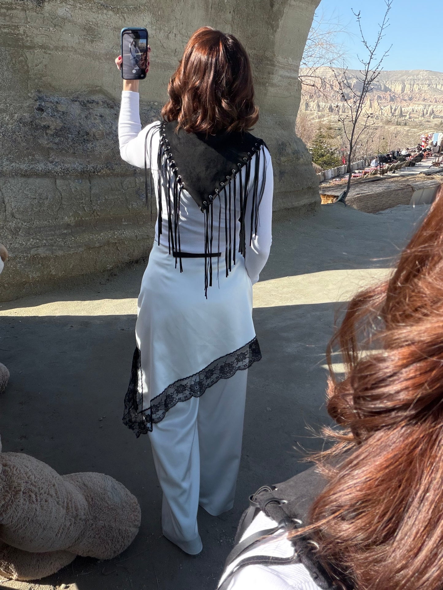 Avanos Beyaz Dantelli Etek Pantolon