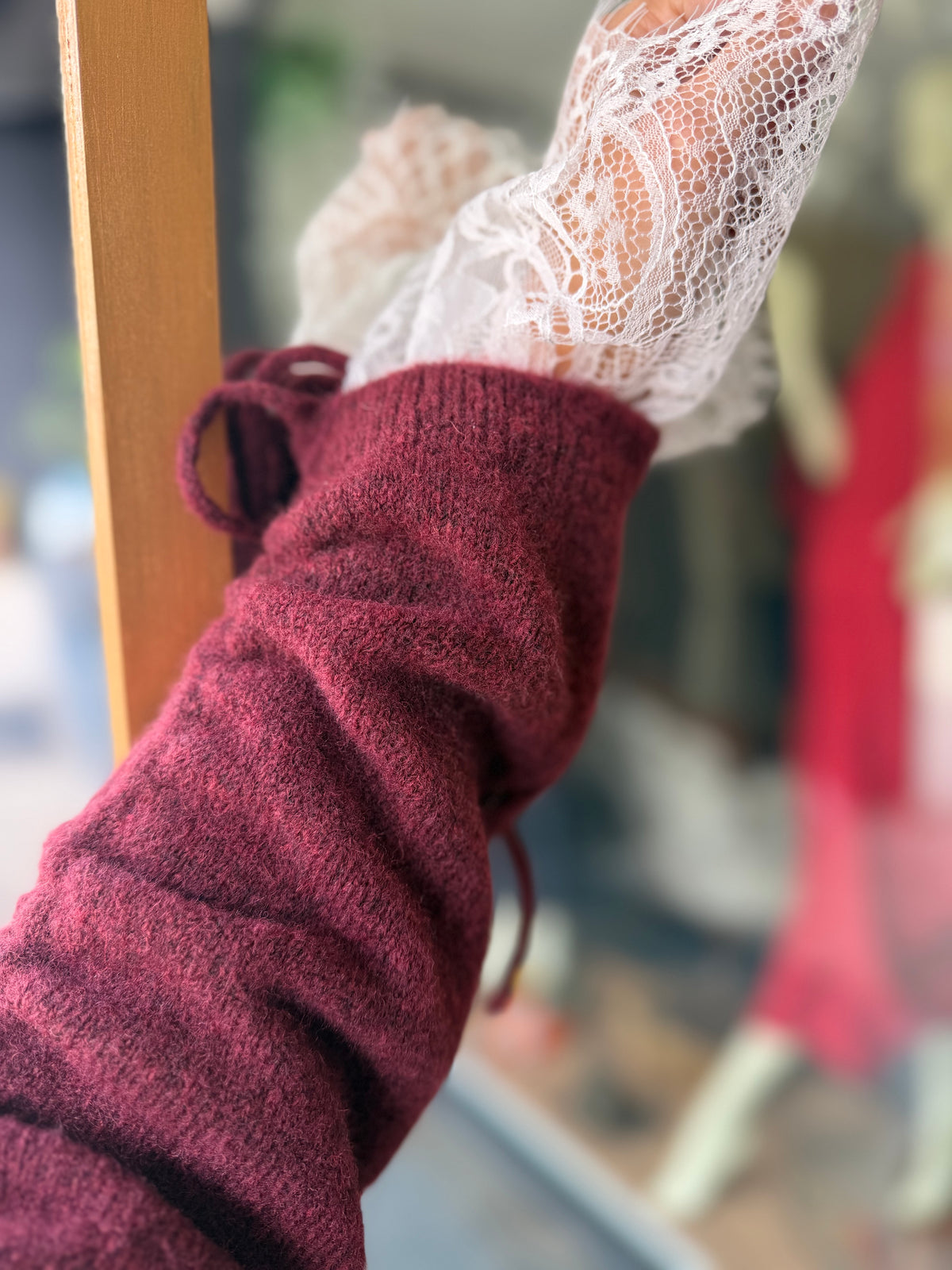 Norel Dantel Detaylı Bordo Hırka