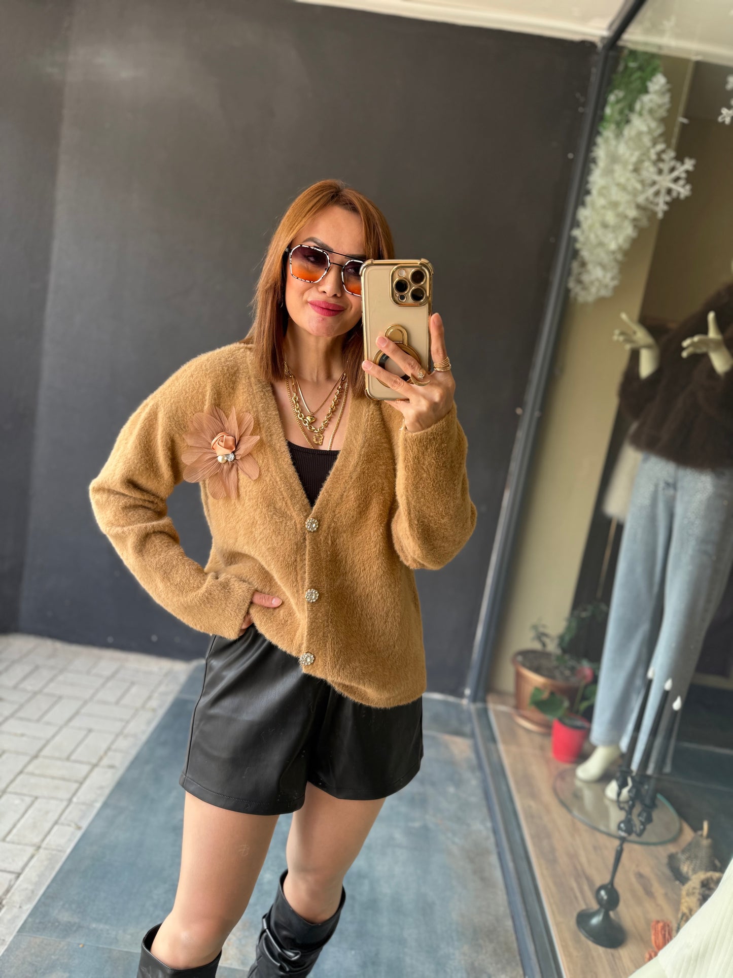 Angeli Broşlu Camel Kaşmir Hırka