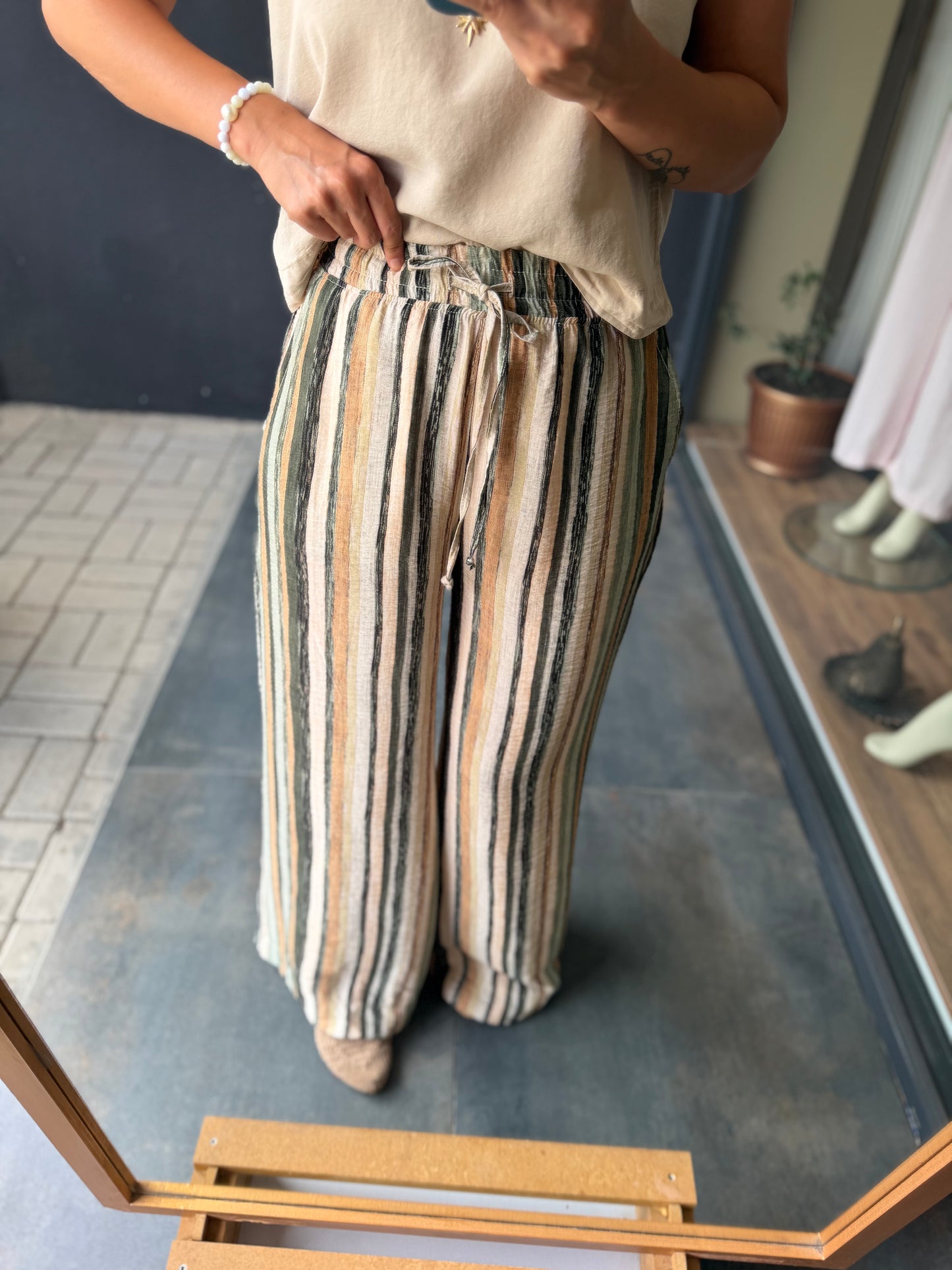 Sahara Haki Çizgili Bol Paça Pantolon & Bluz Takım