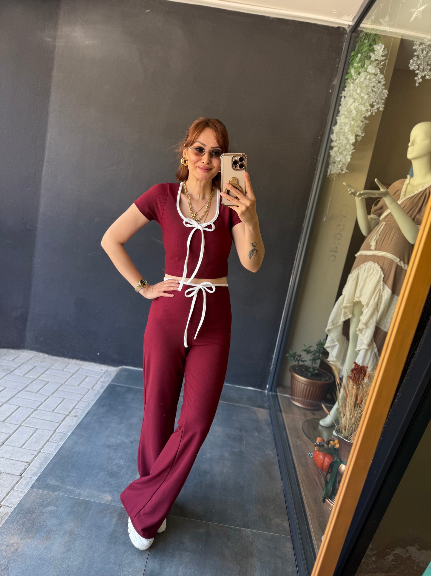 Monica Bordo Sale Takım