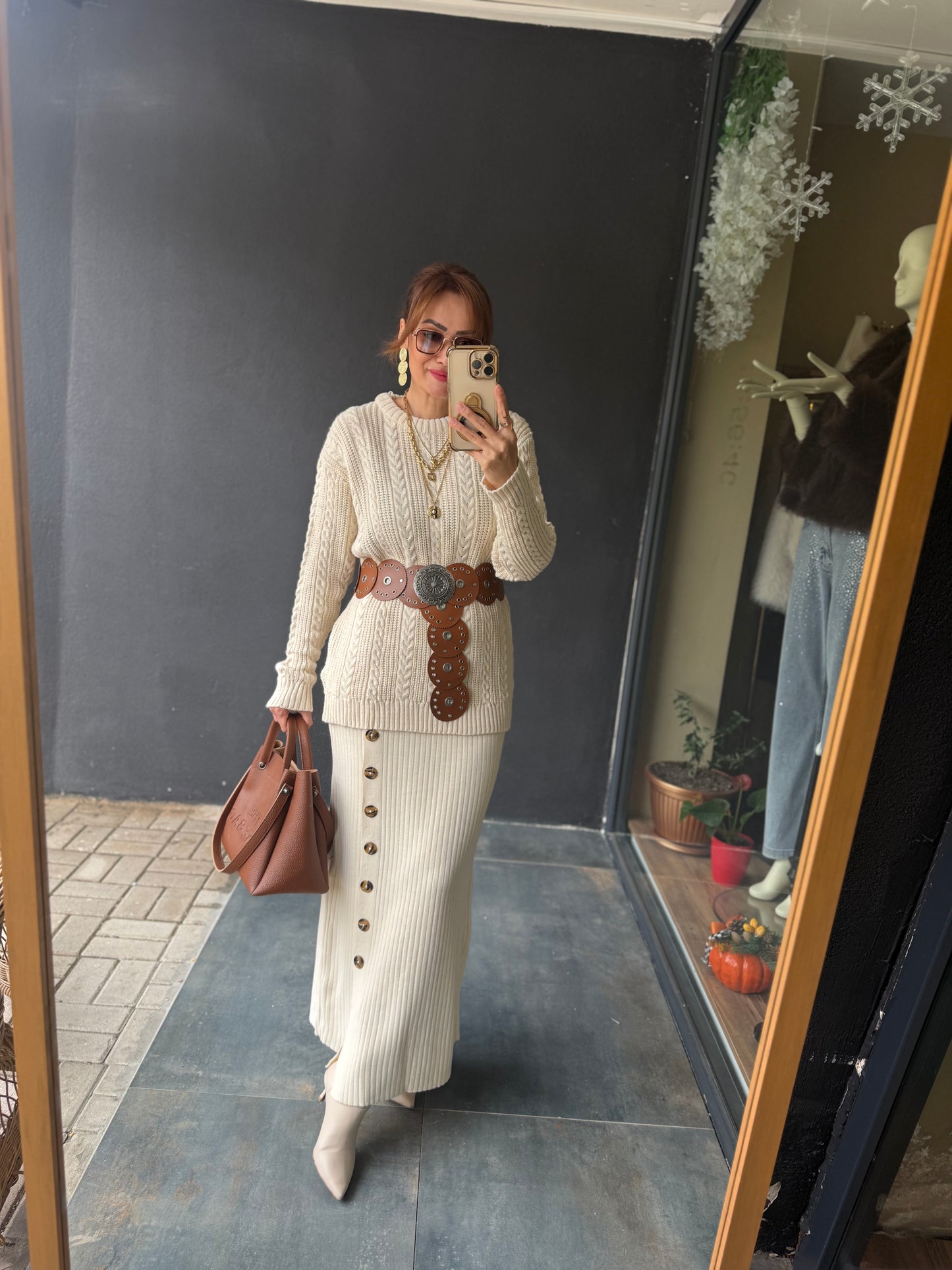 Baggy Bej Balık Sırtı Triko Etek & Kazak Takım