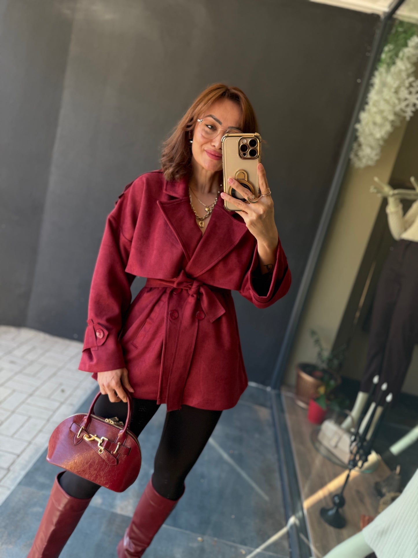 Table Bordo Trenchcoat