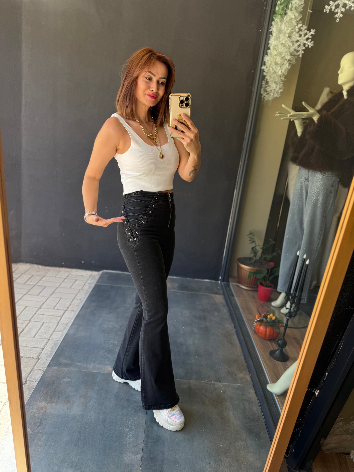 Xlove Toparlayıcı Yan Bağcıklı Jean