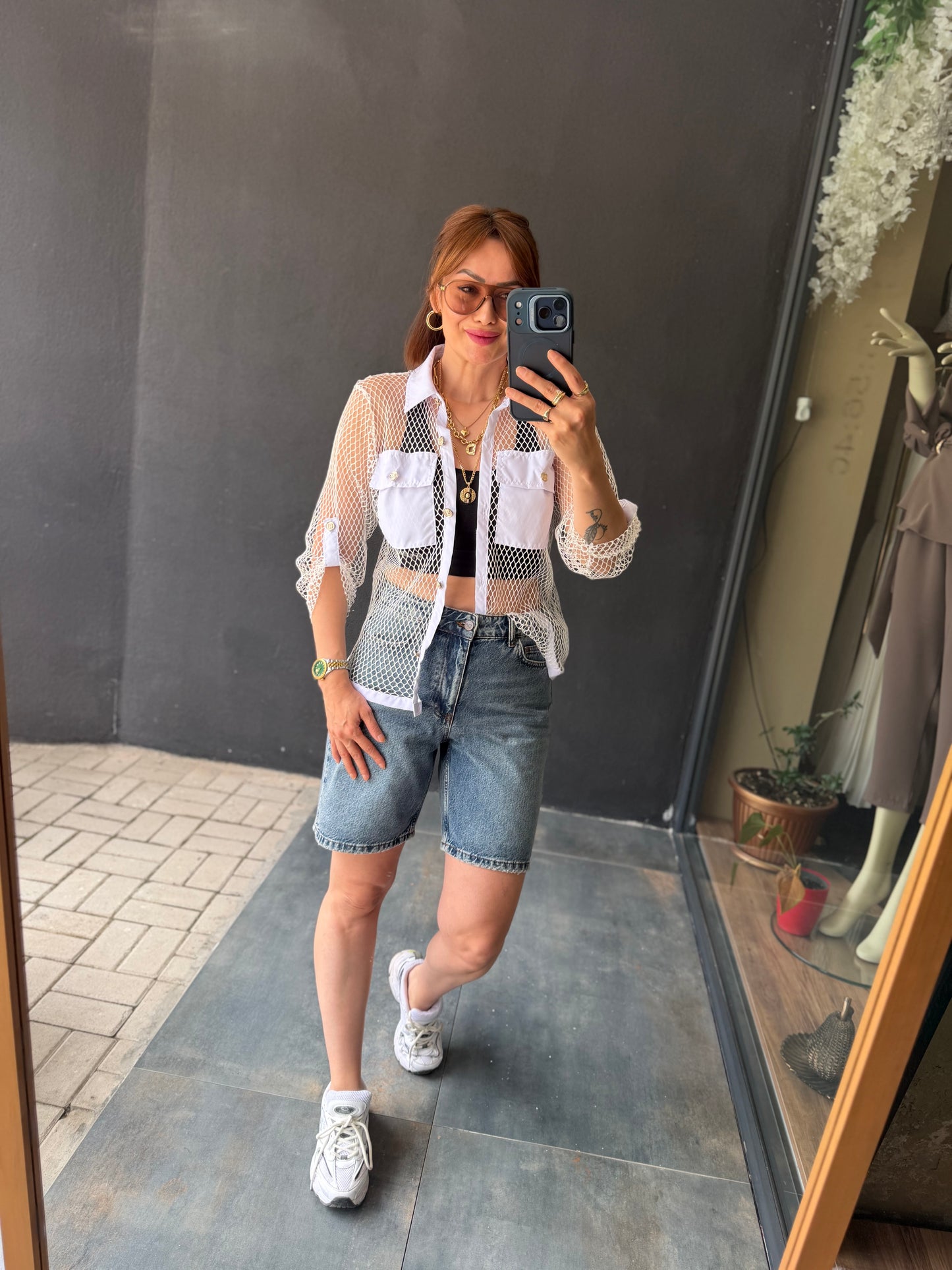 Beyaz File Detaylı Transparan Kadın Gömlek