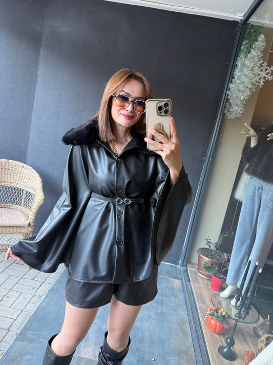 Bolonya Siyah Deri Panço & Şort Takım