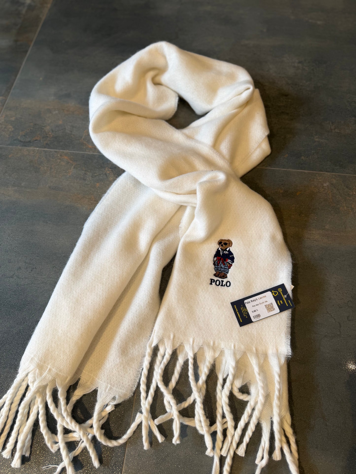 Gustor Beyaz Peluş Atkı