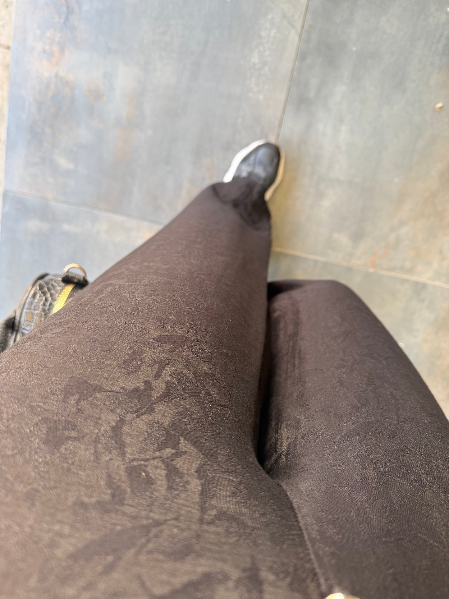 Sagomi Siyah Desenli Takım