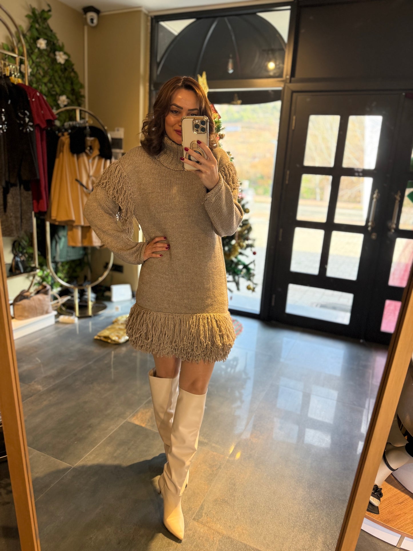 Broni Püsküllü Triko Elbise