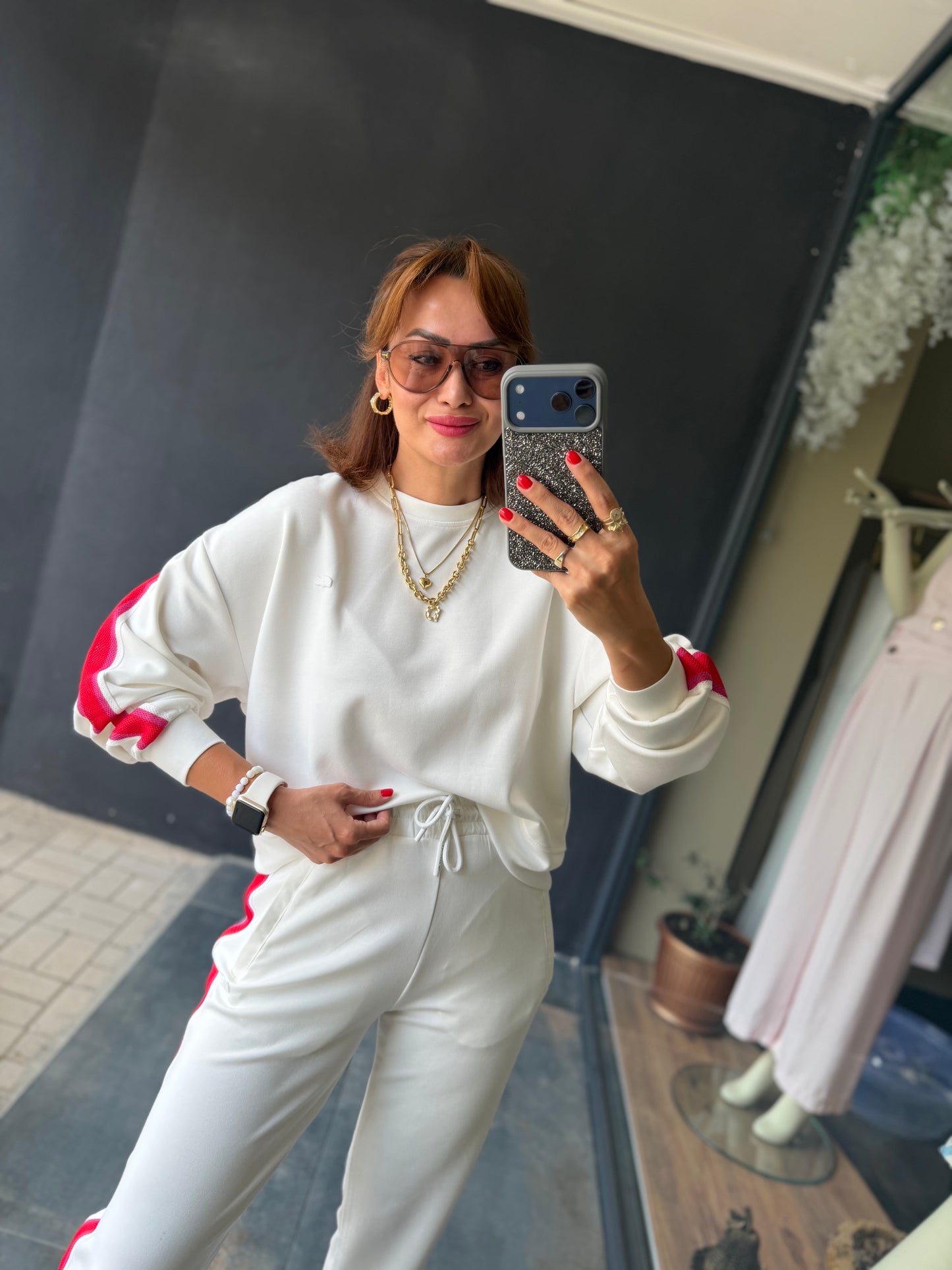 Nuvessa Beyaz Modal Spor Takım