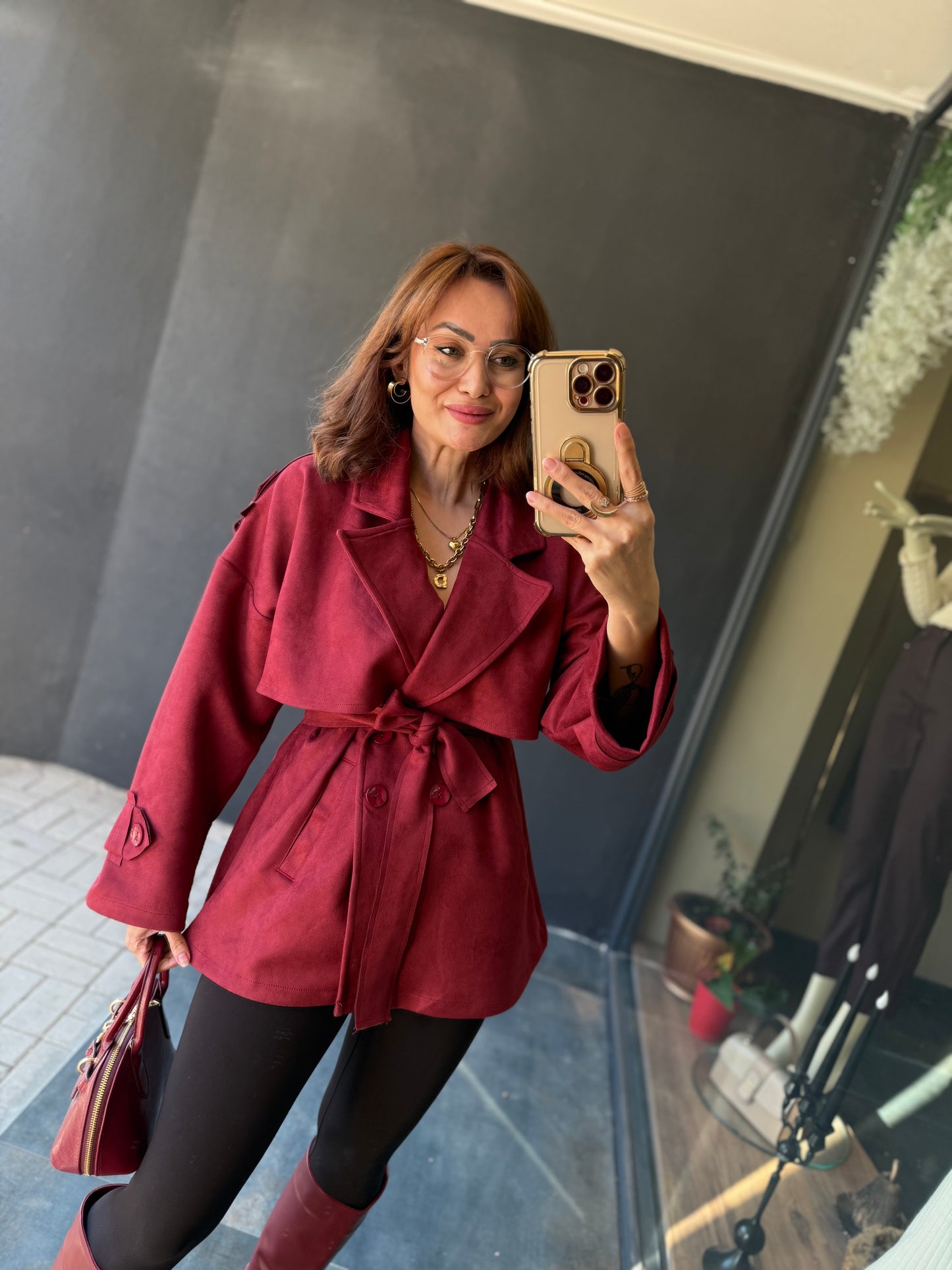 Table Bordo Trenchcoat