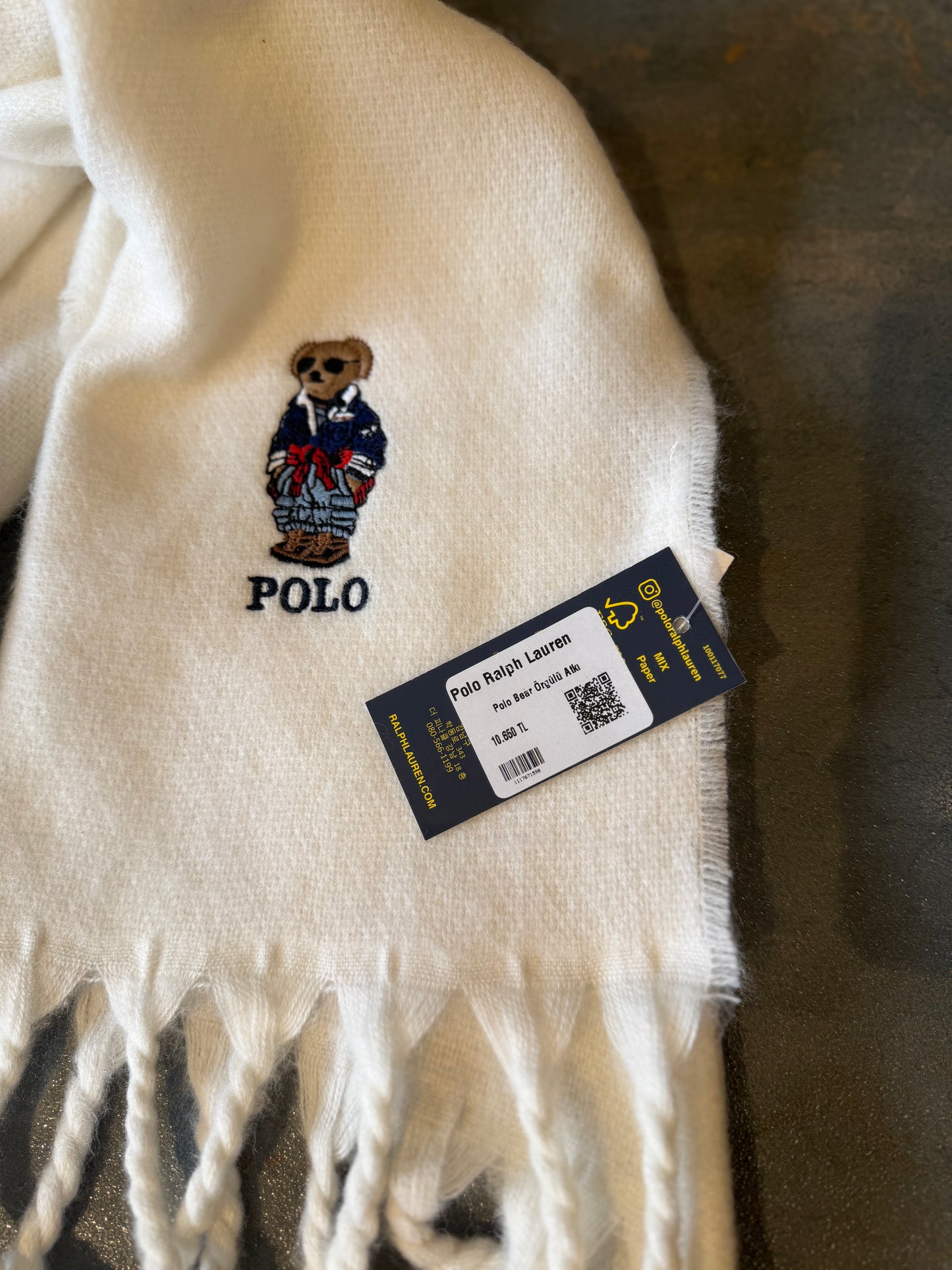 Gustor Beyaz Peluş Atkı