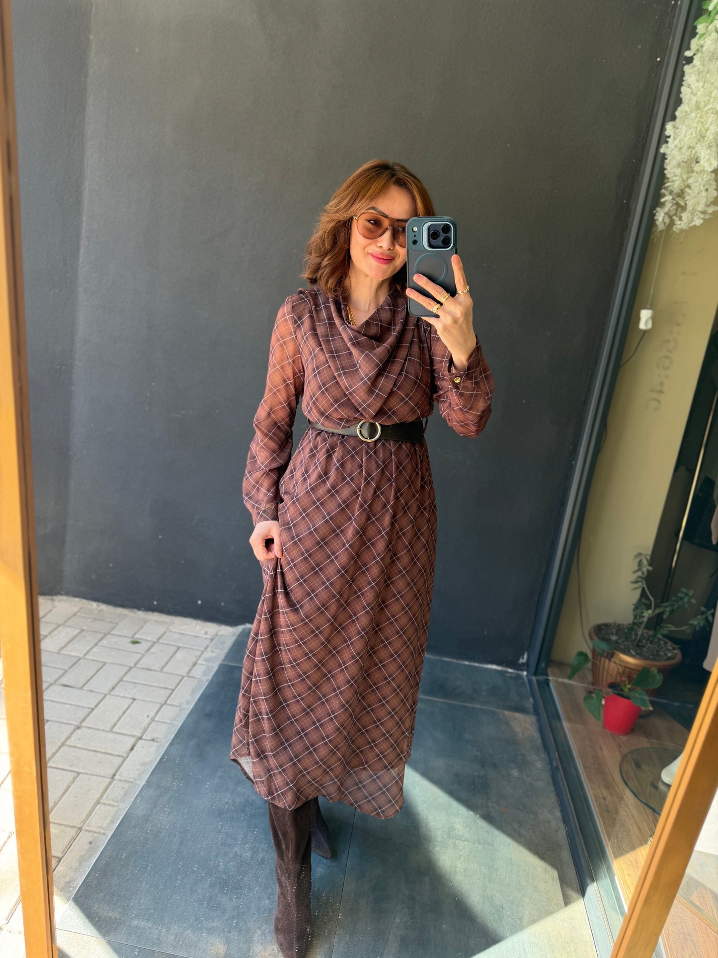 Capo Kemerli Kahve Şifon Elbise