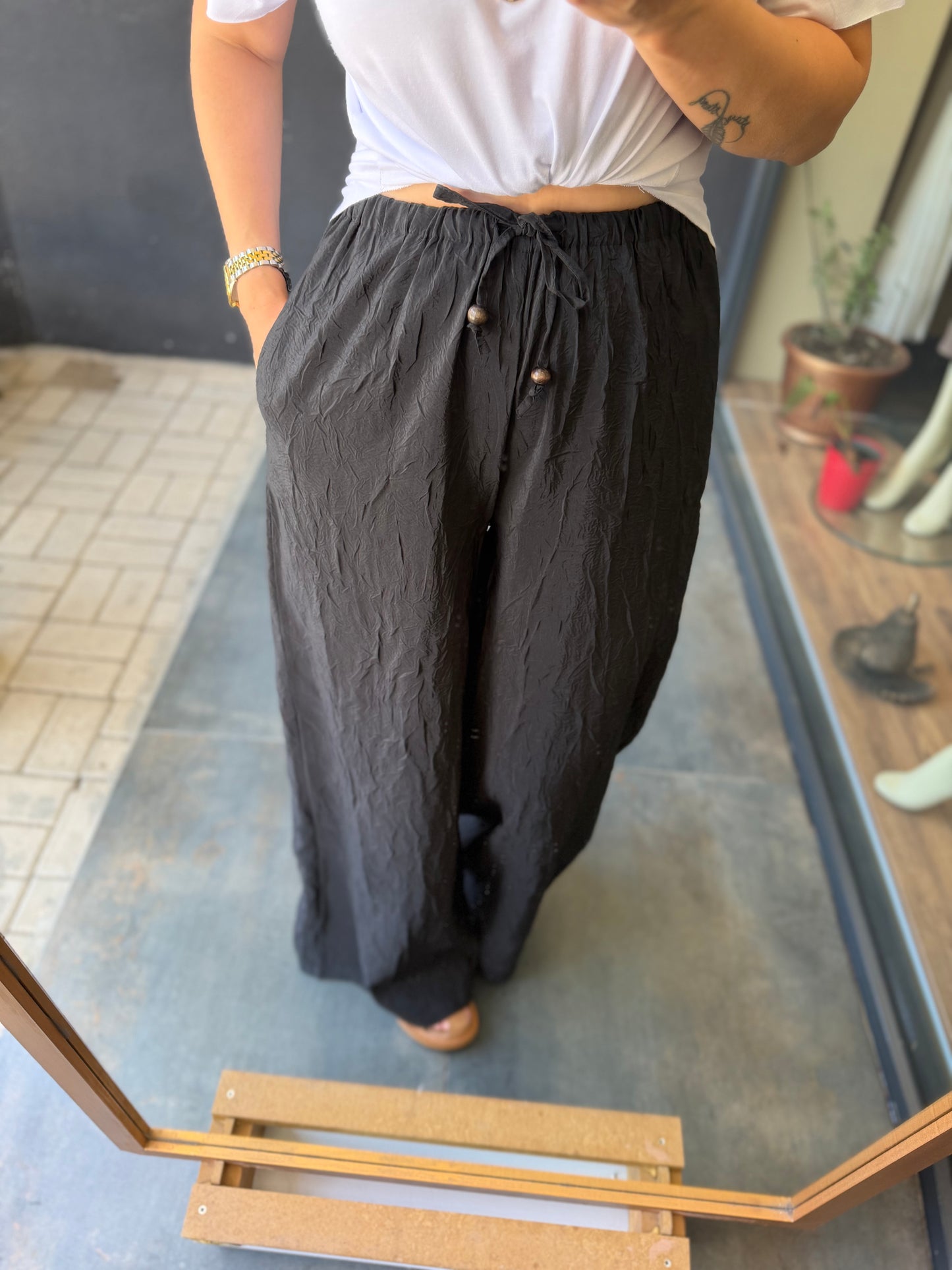 Siyah Palazzo & T-Shirt Kombin