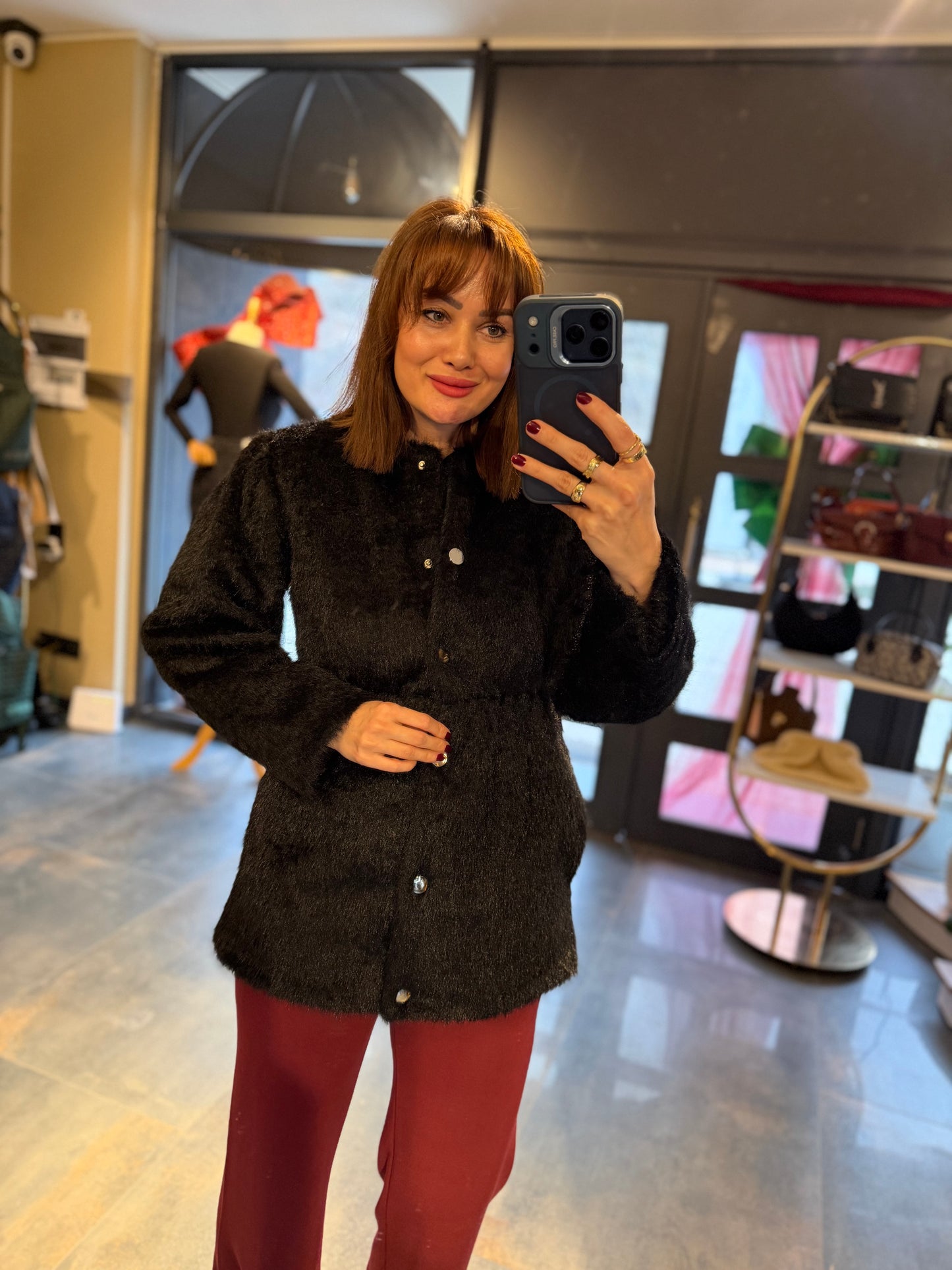 Alora Siyah Astarlı Kürk Mont