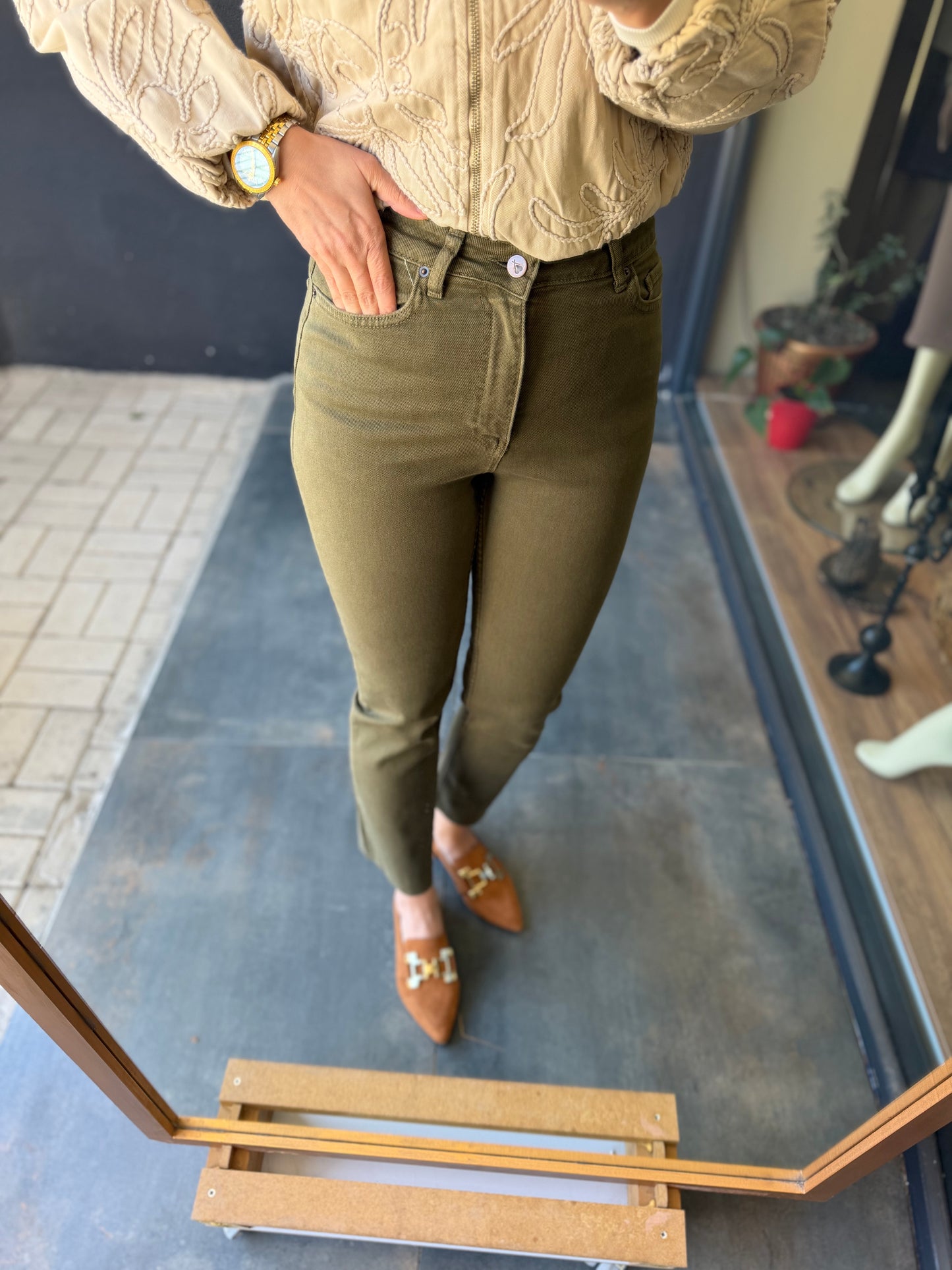 Xlove Haki Kesik Paça Toparlayıcı Jean