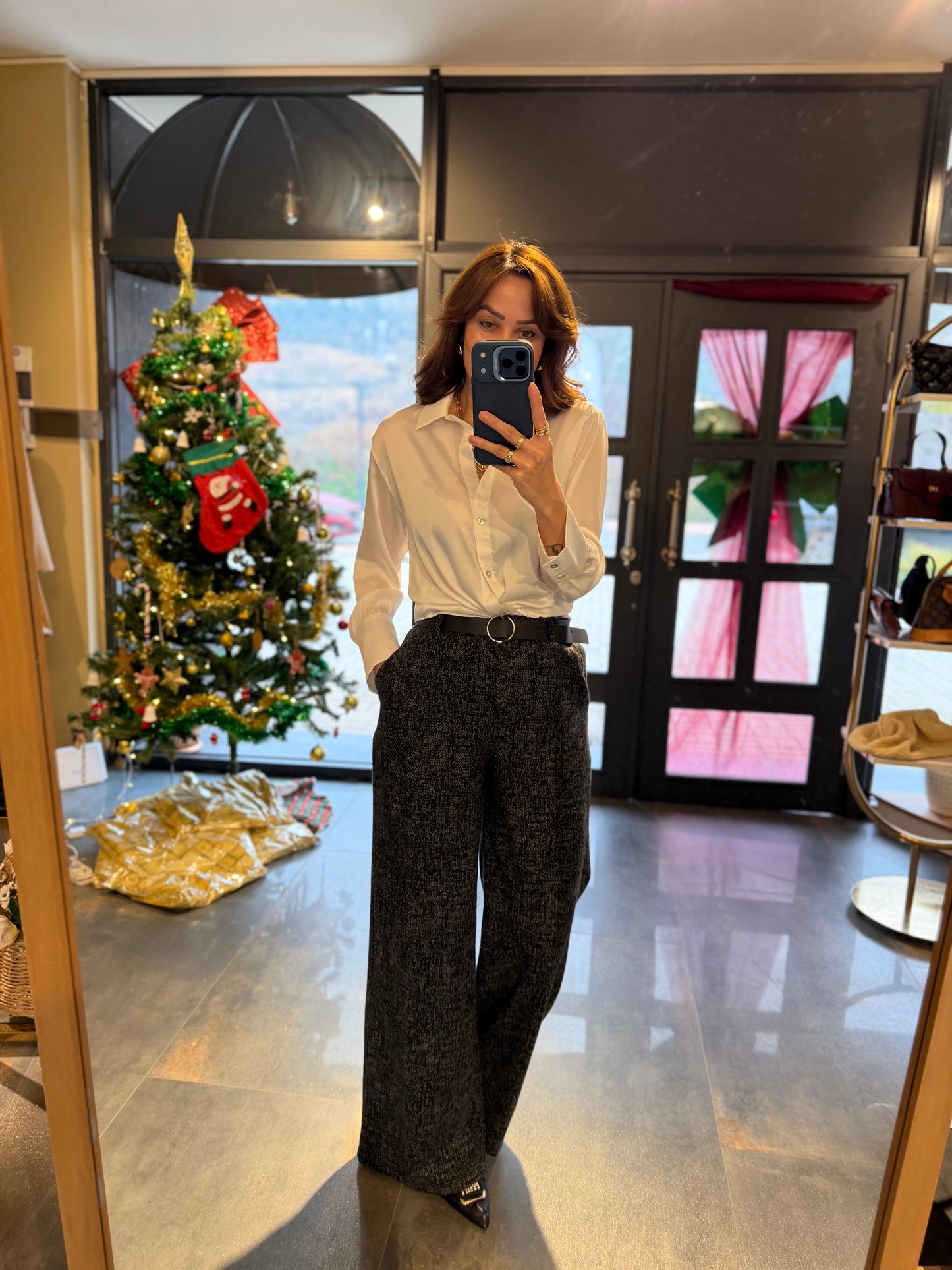 Carina Siyah Kaşe Pantolon