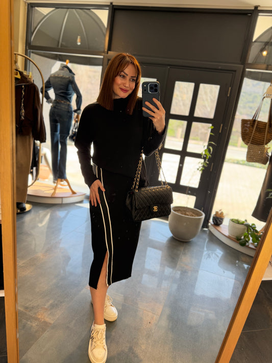 Noche Siyah Beyaz Şeritli Modal Takım