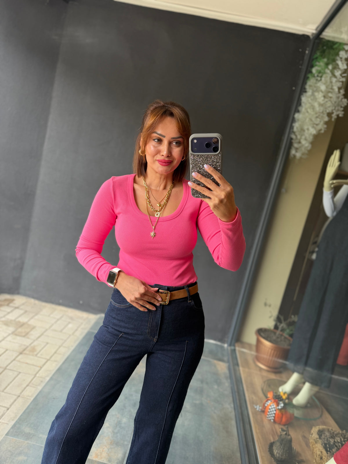 Norevia Pembe U Yaka Body