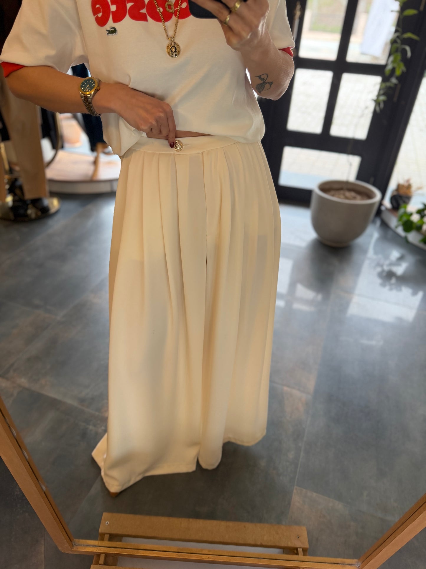 Kylen Beyaz Krep Pileli Pantolon